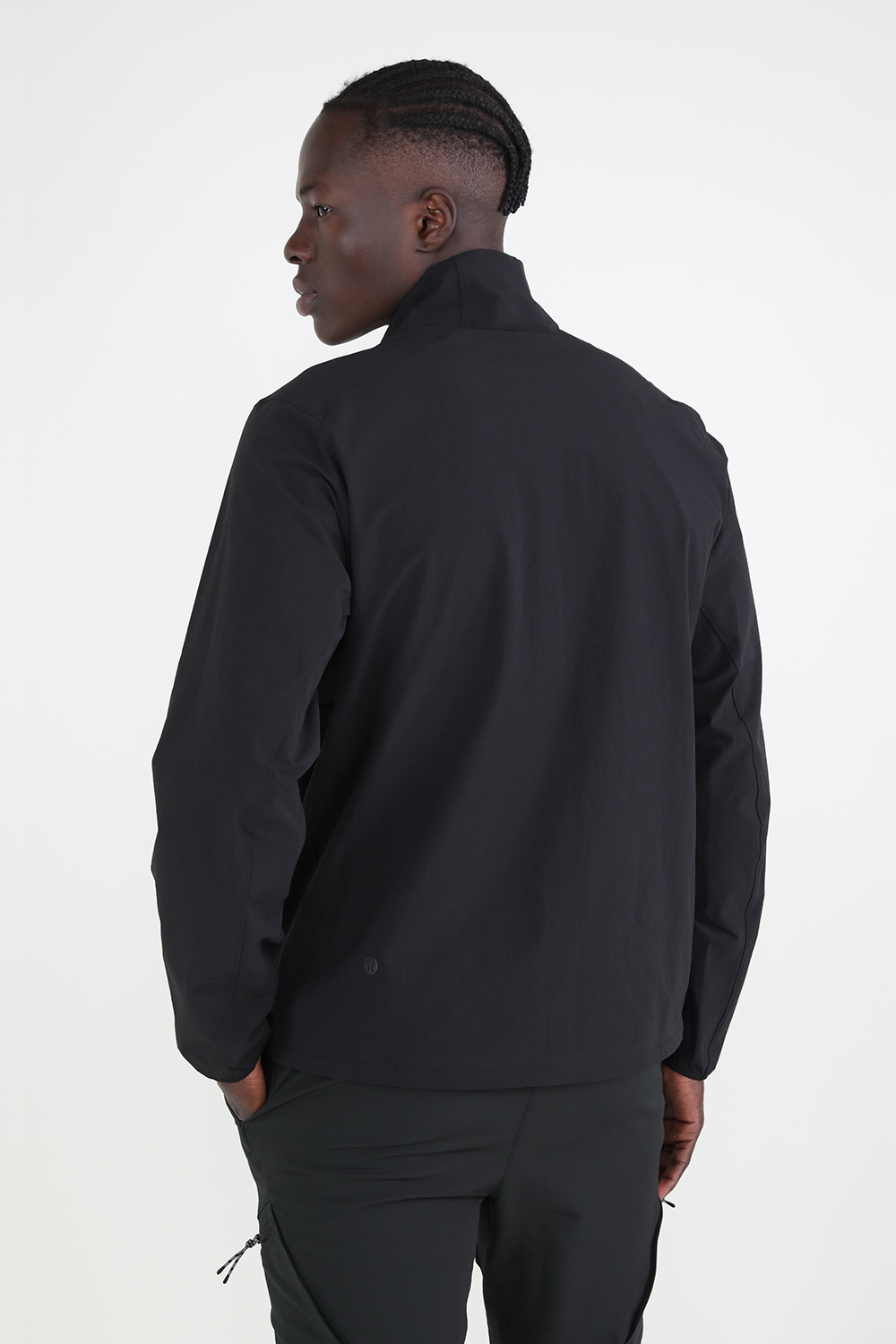 תמונת דוגמן אחורית של Sojourn Windbreaker Jacket