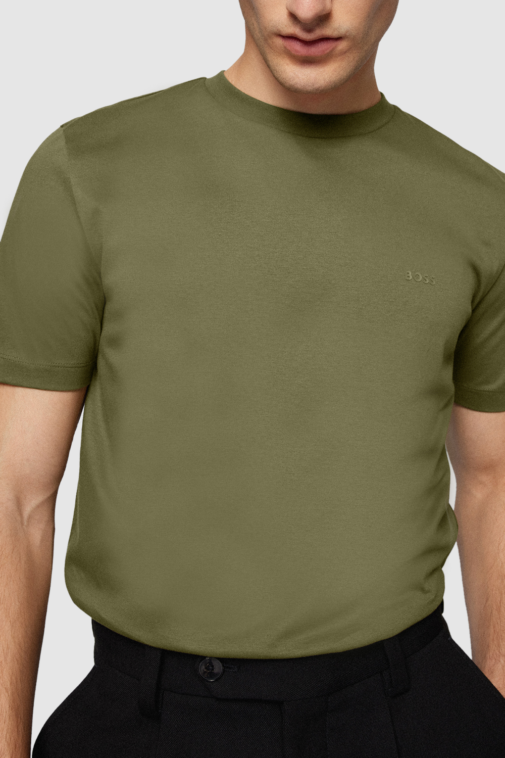 תמונת תקריב דוגמן של חולצת טי