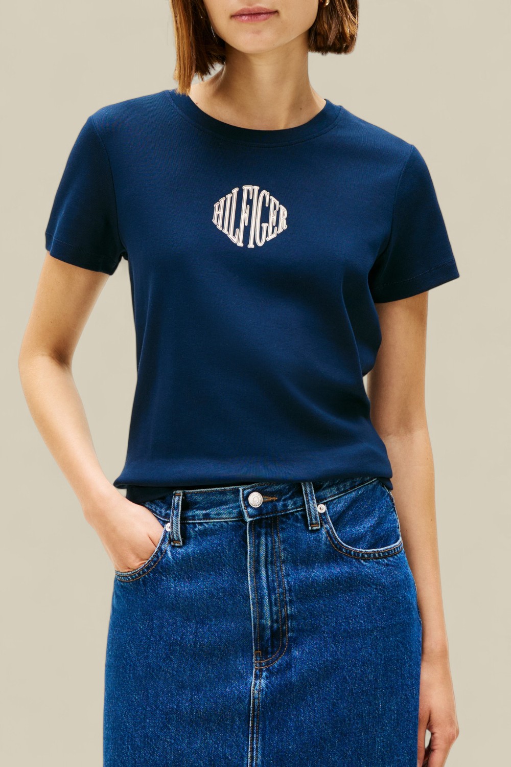 תמונת דוגמן קידמית של חולצת טי