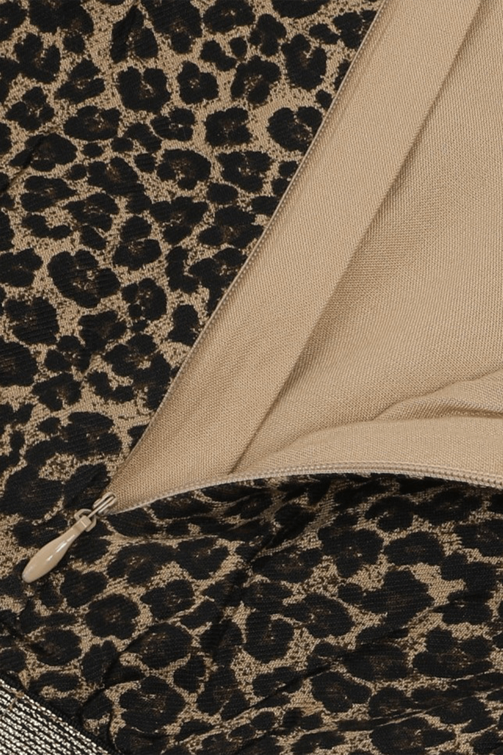 תמונה אחורית של גילאי 2-5 שמלת מיני מנומרת