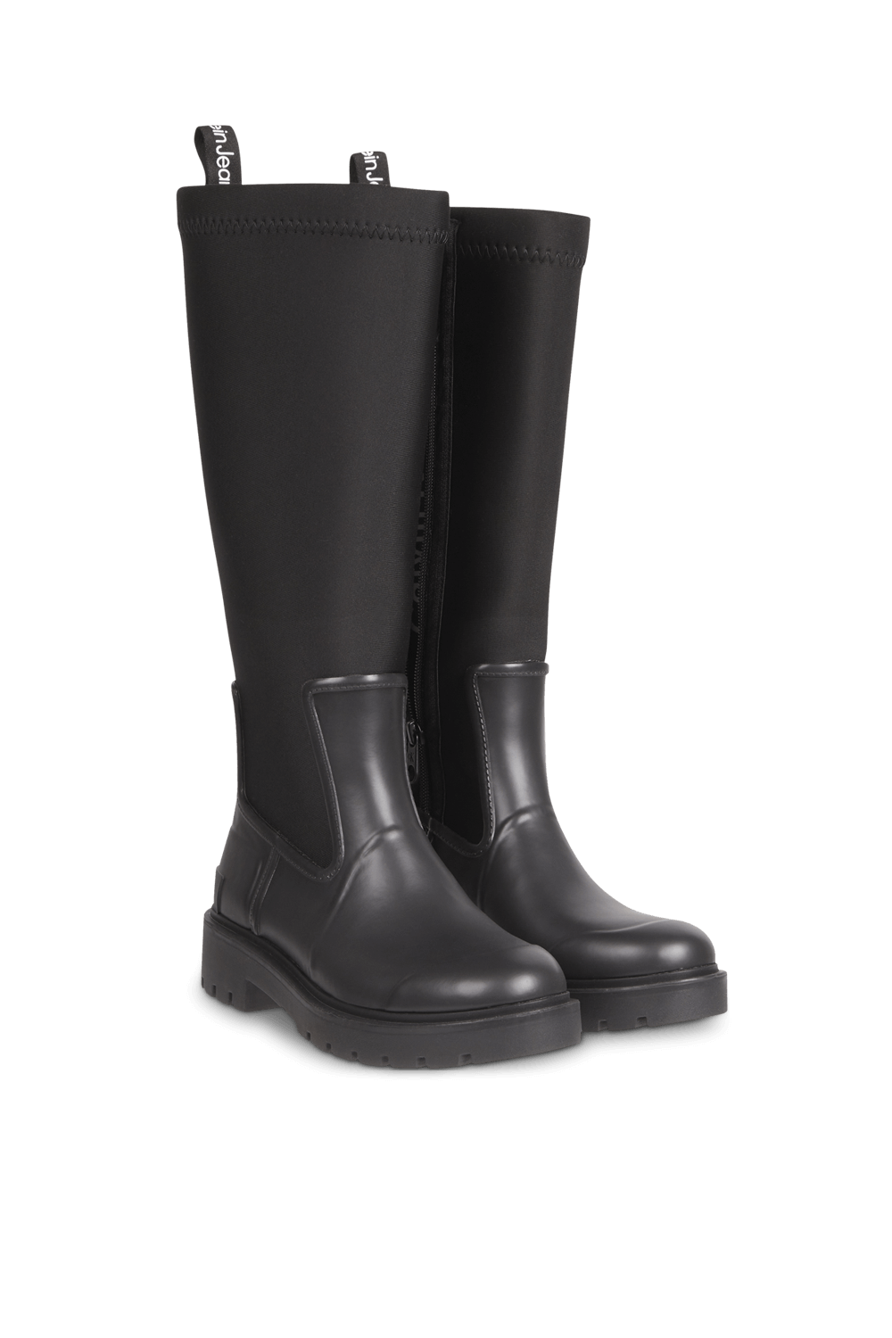 תמונה אחורית של מגפי גשם