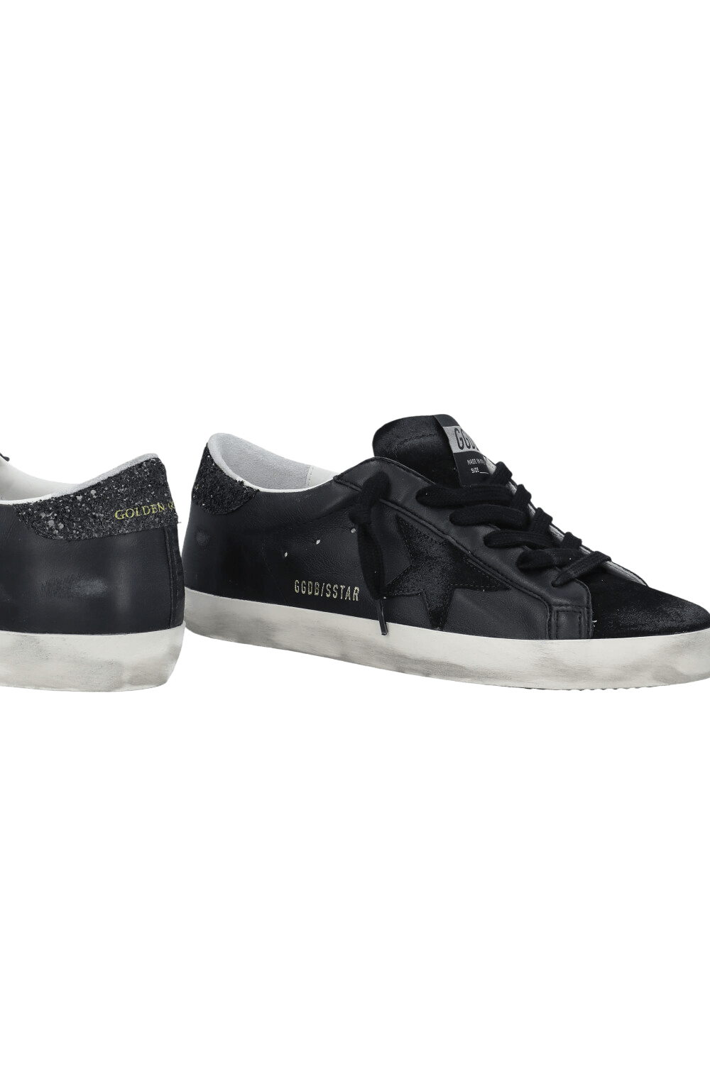 תמונת תקריב של נעלי סניקרס סופר סטאר