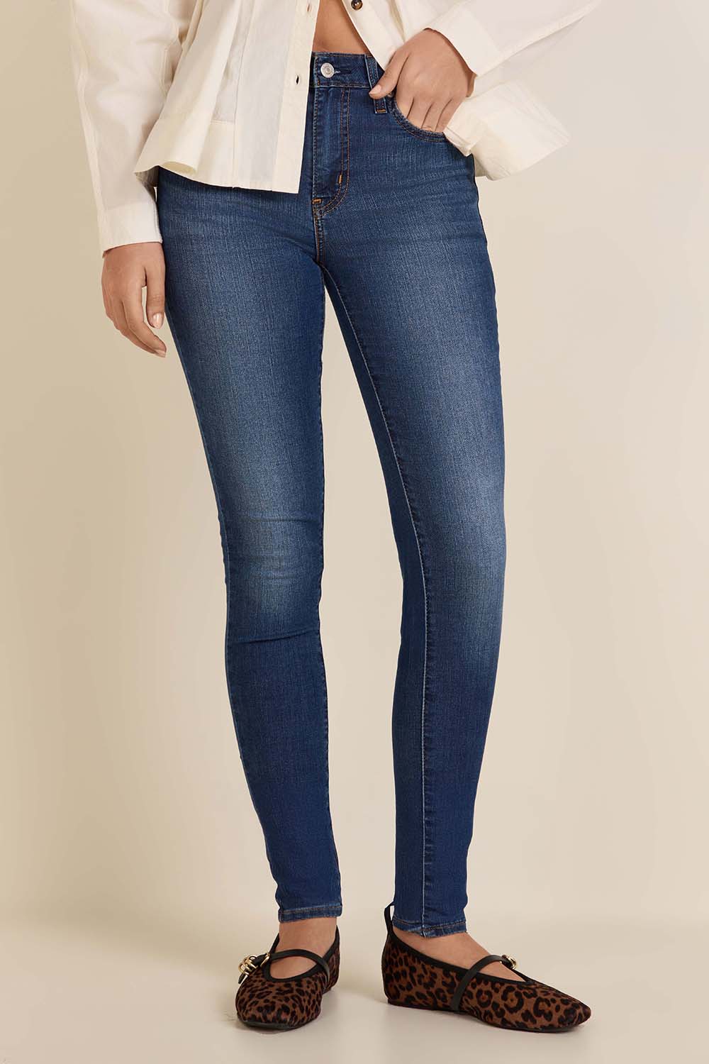 תמונת דוגמן קידמית של מכנסי ג'ינס סקיני 721 היי רייז