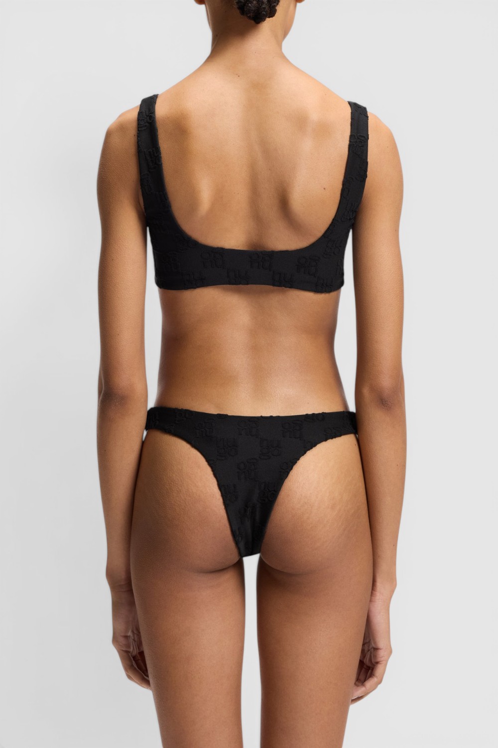 תמונת דוגמן אחורית של טופ ביקיני