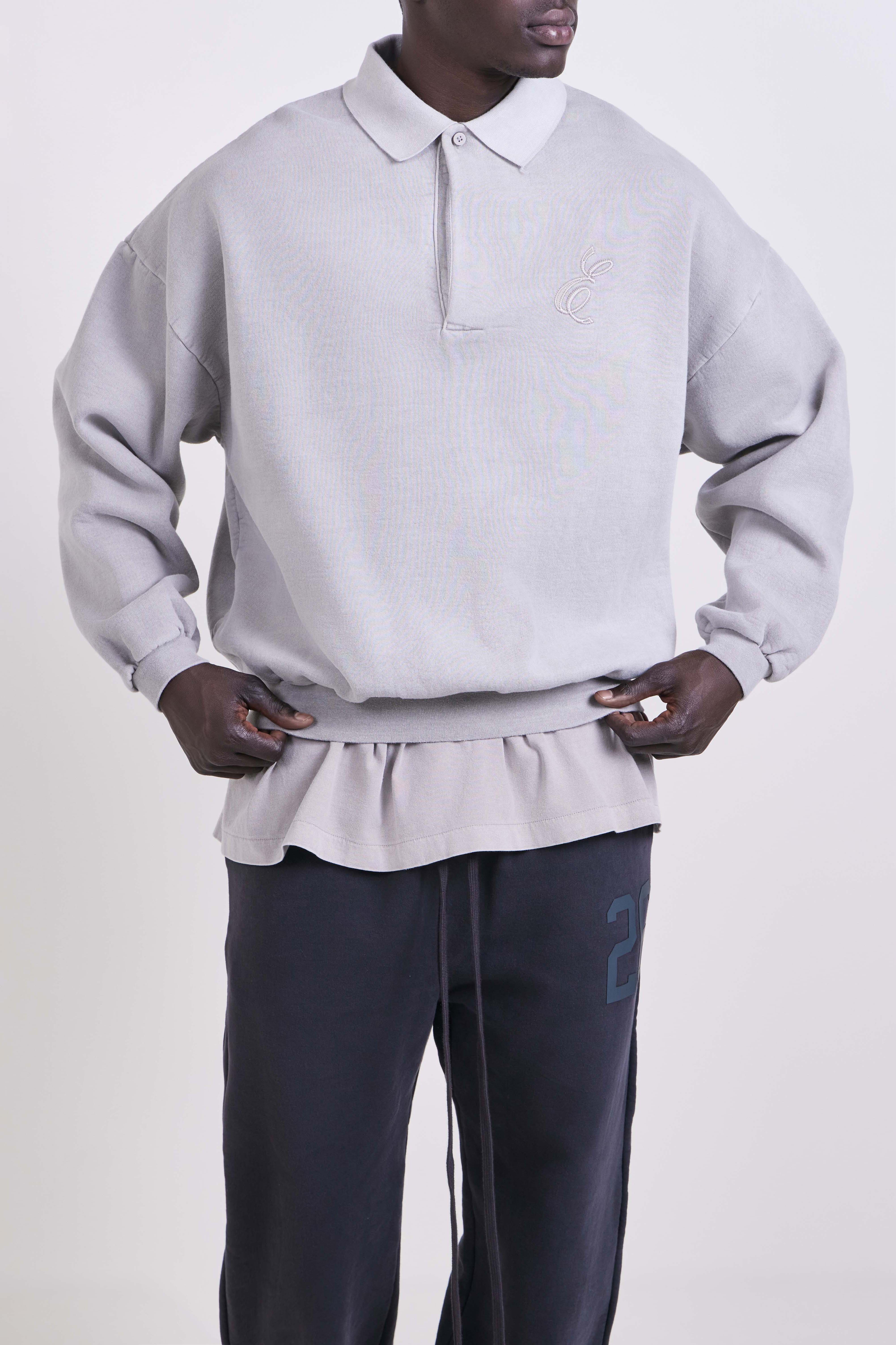 תמונת דוגמן קידמית של סווטשירט בגזרה רגילה