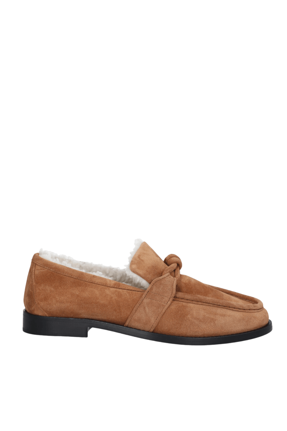 תמונה קידמית של נעלי מוקסינים