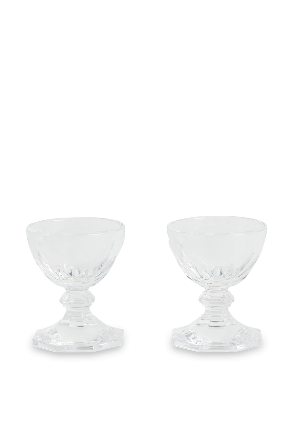 תמונה קידמית של סט שני מעמדים לביצים מקריסטל שקוף