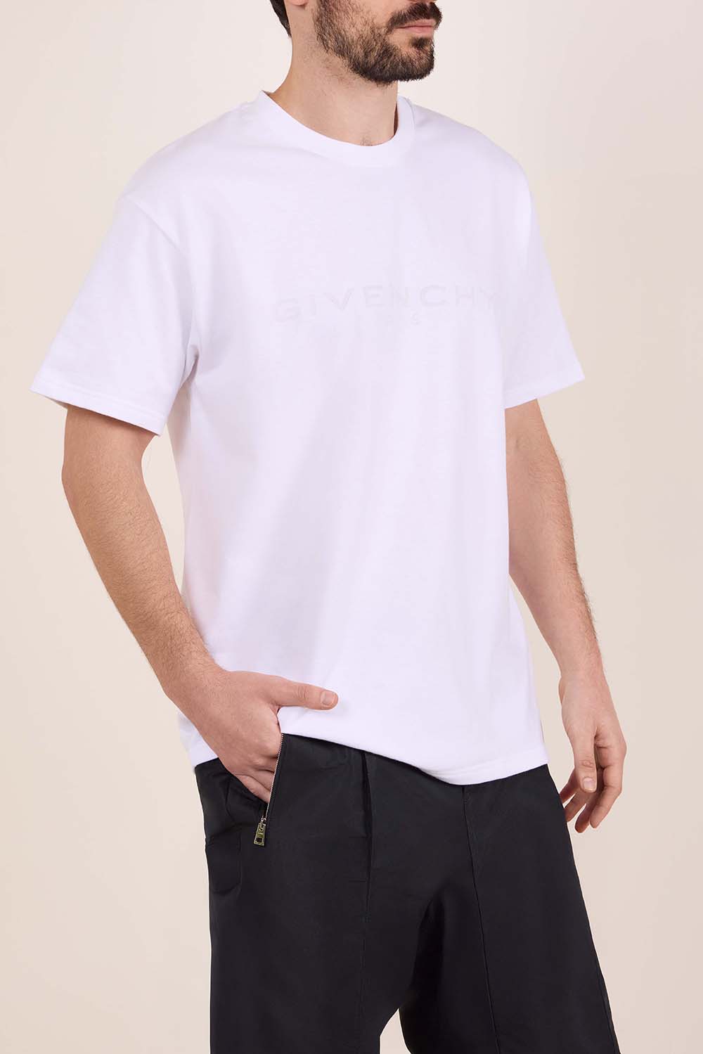 תמונת דוגמן קידמית של חולצת טי