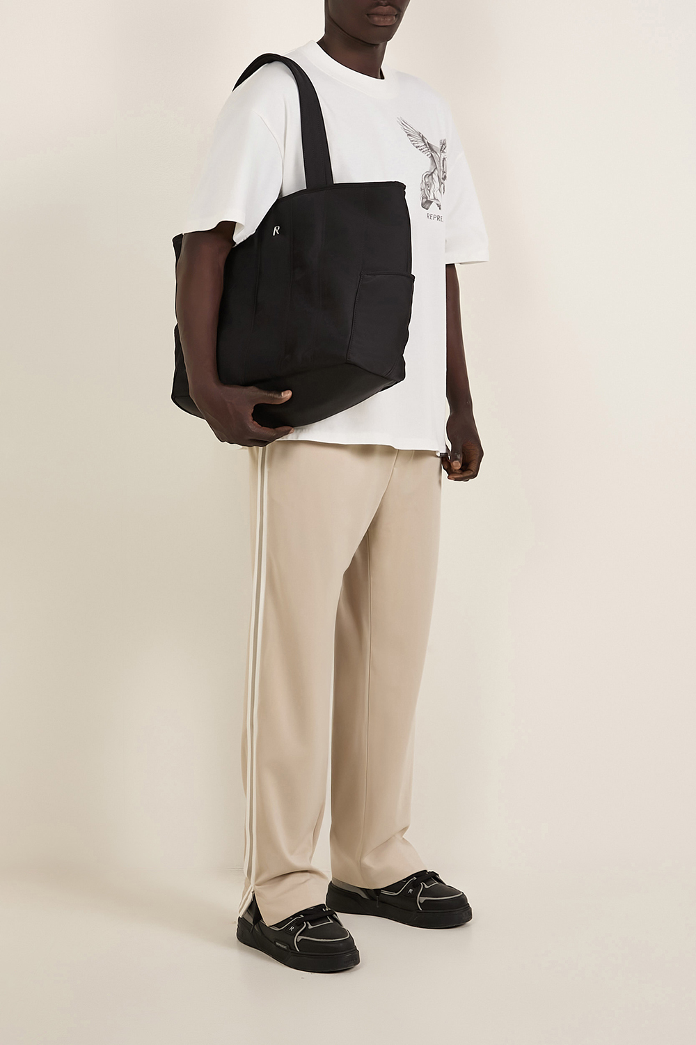 תמונת דוגמן קידמית של תיק