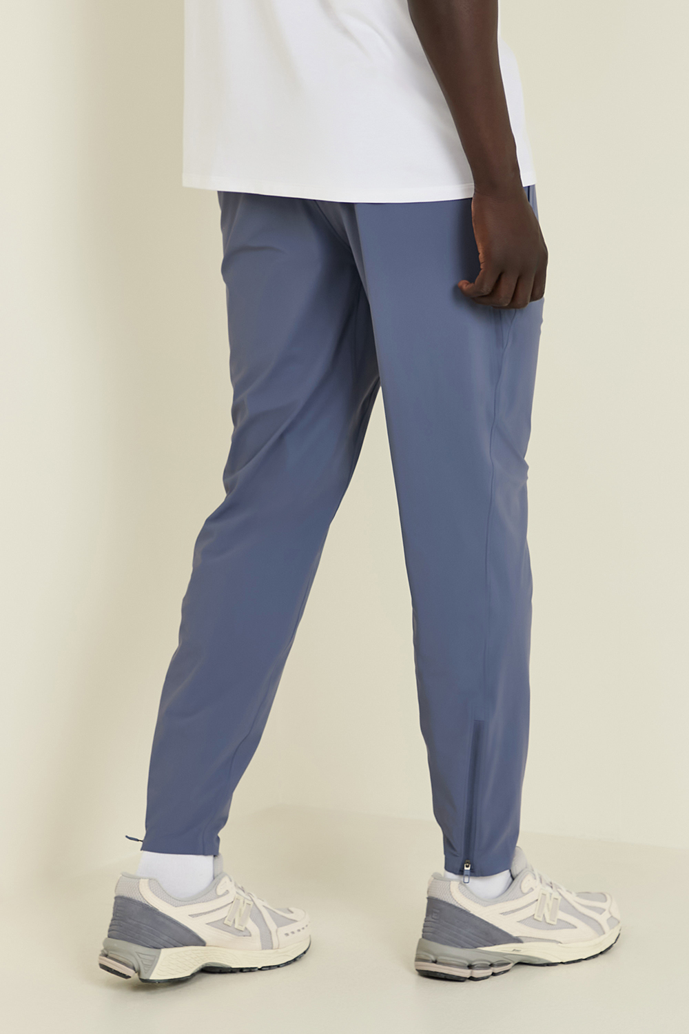 תמונת דוגמן אחורית של Pace Breaker Pant