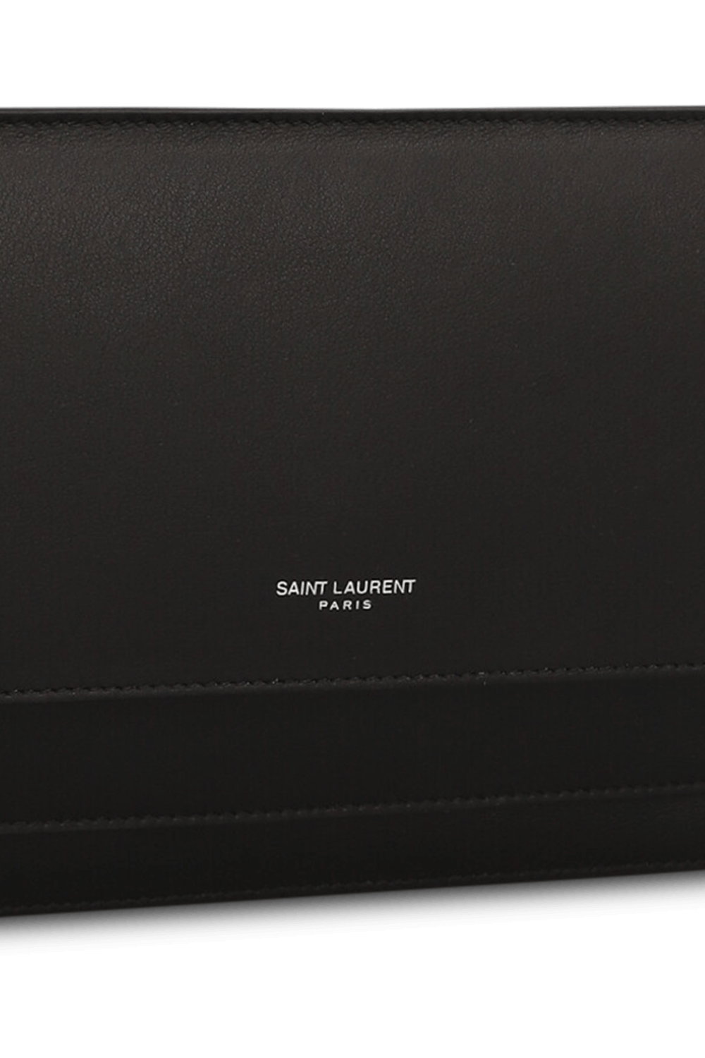 תמונת תקריב של תיק פאוץ' סלים