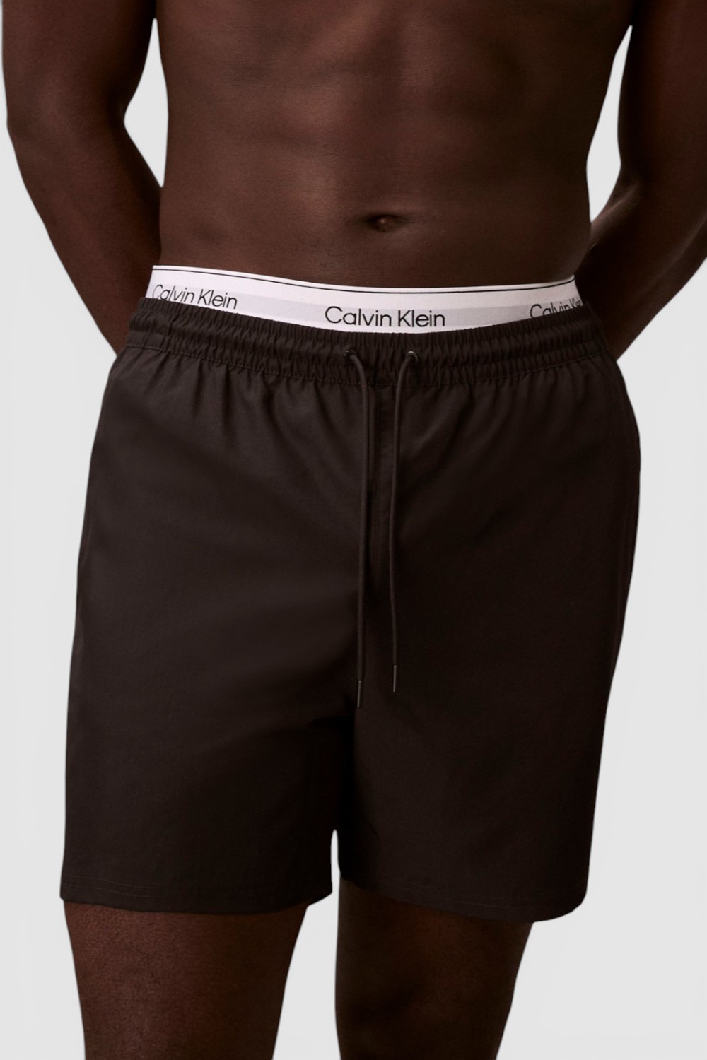 תמונת דוגמן קידמית של מכנסי בגד ים