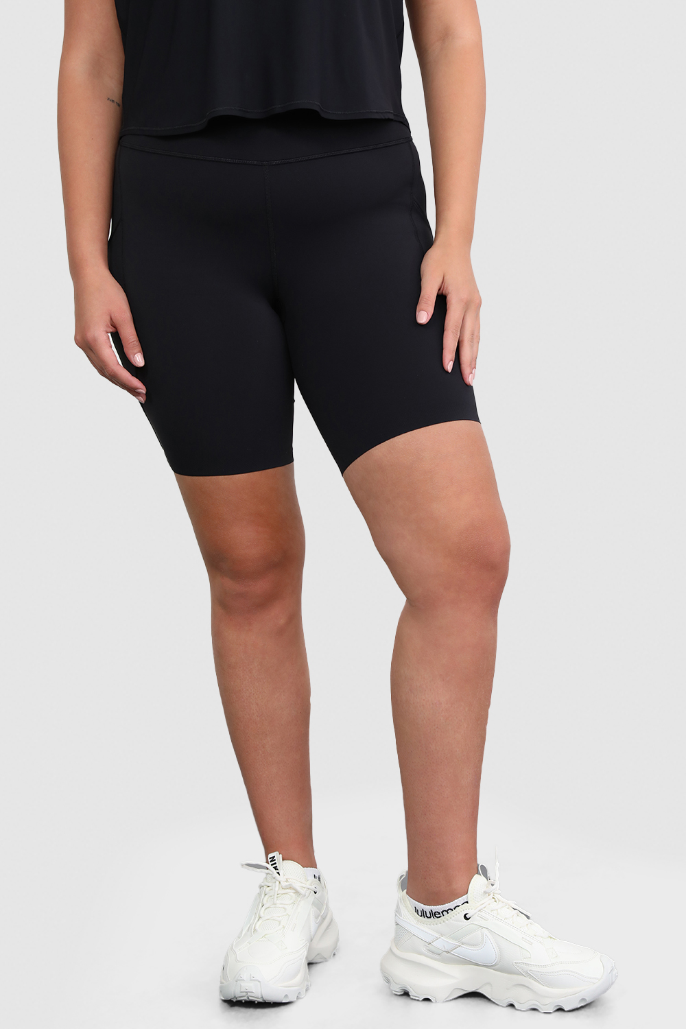 Fast and Free High-Rise Short 2