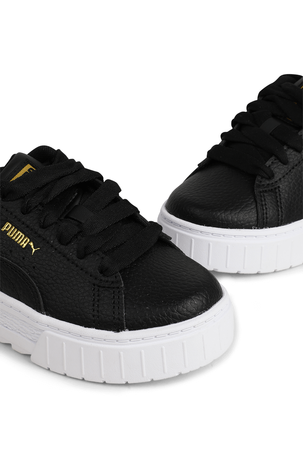 תמונת תקריב של נעלי ספורט מייז - מידות 28-35