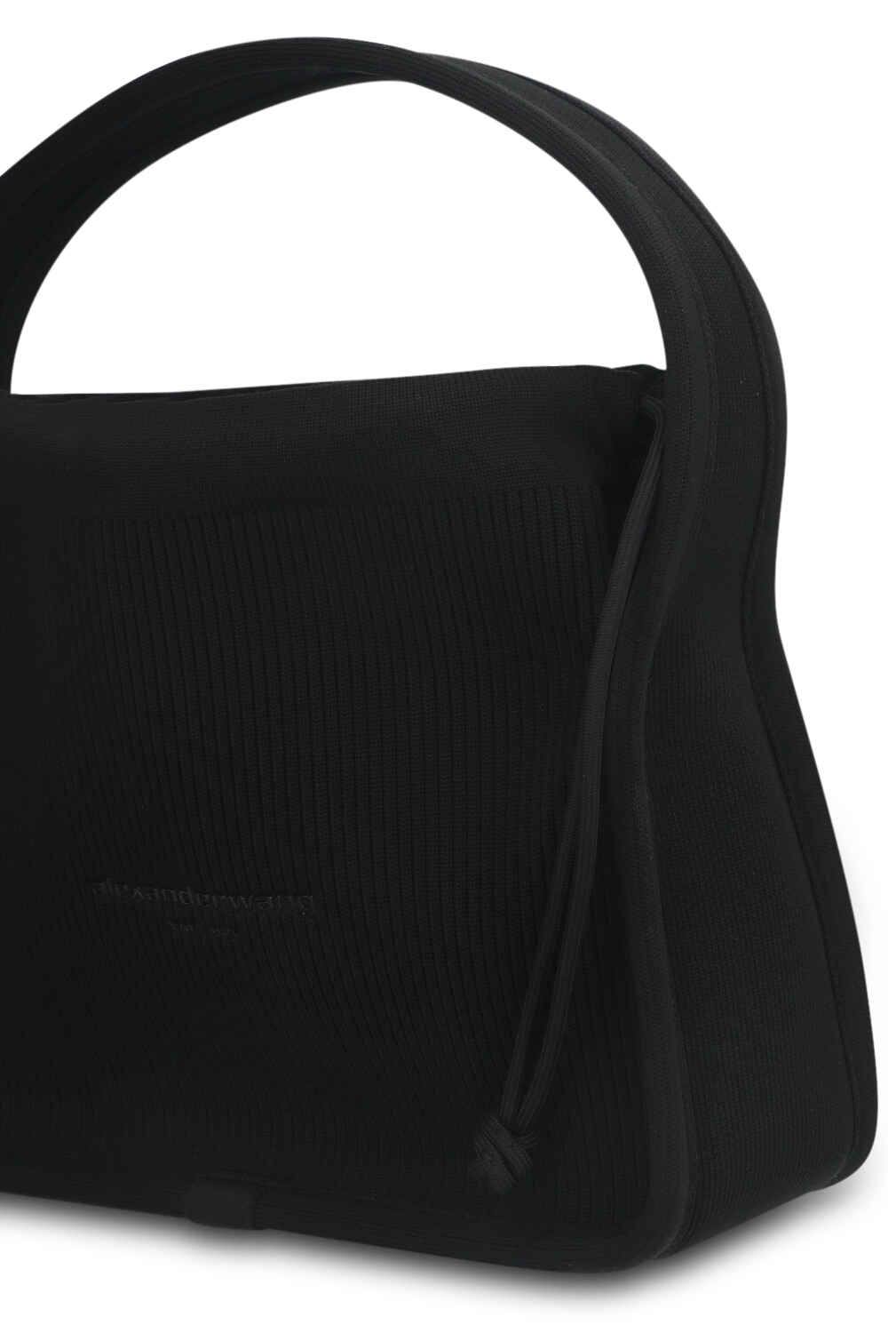 תמונת תקריב של תיק כתף רייאן