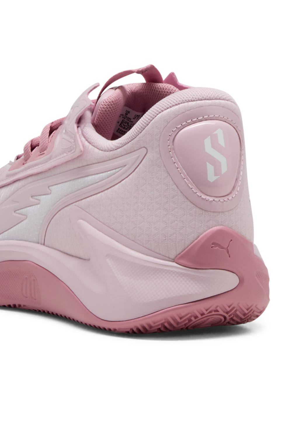 תמונת פנים של נעלי כדורסל