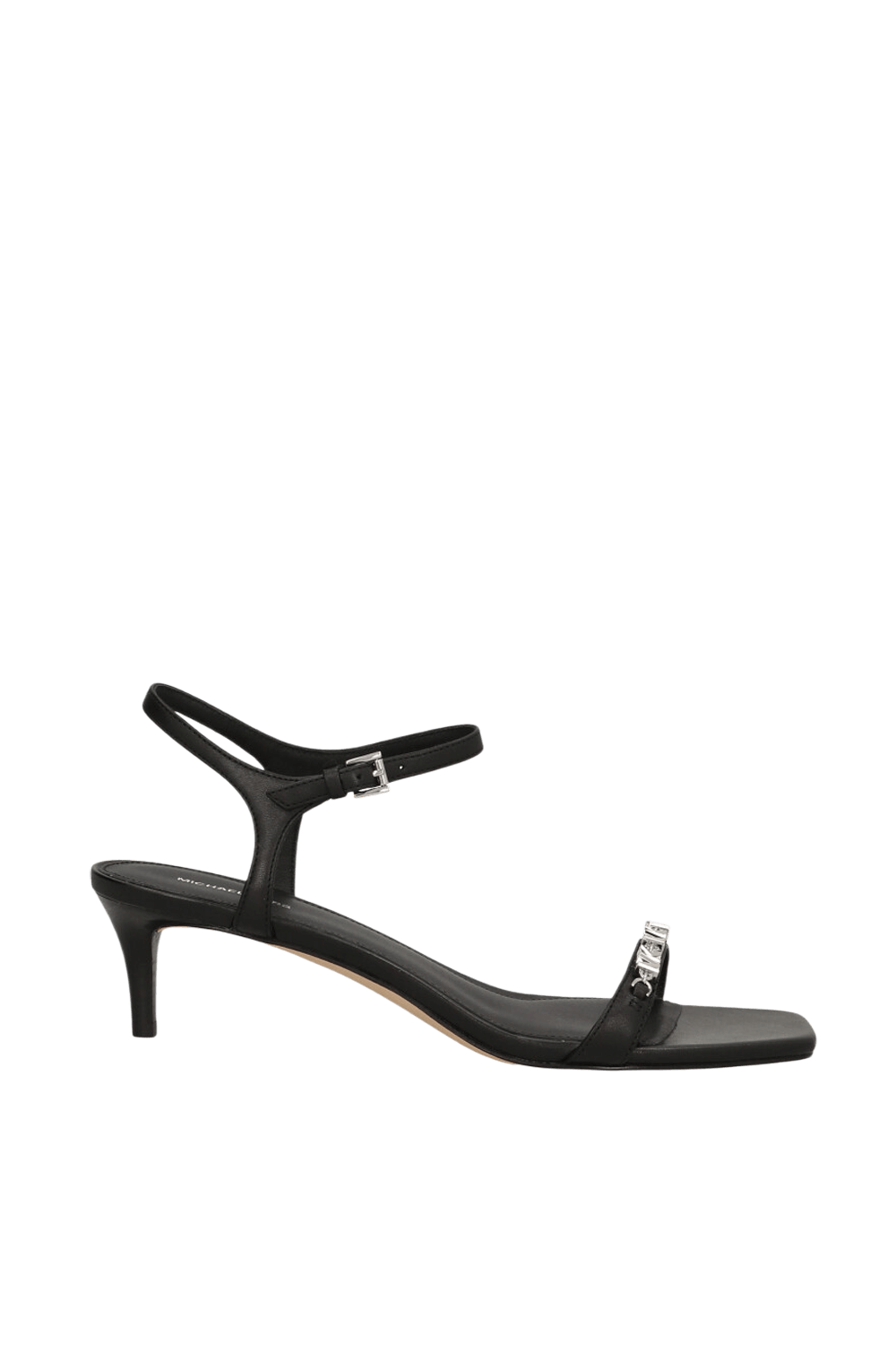 תמונה קידמית של סנדלי עקב