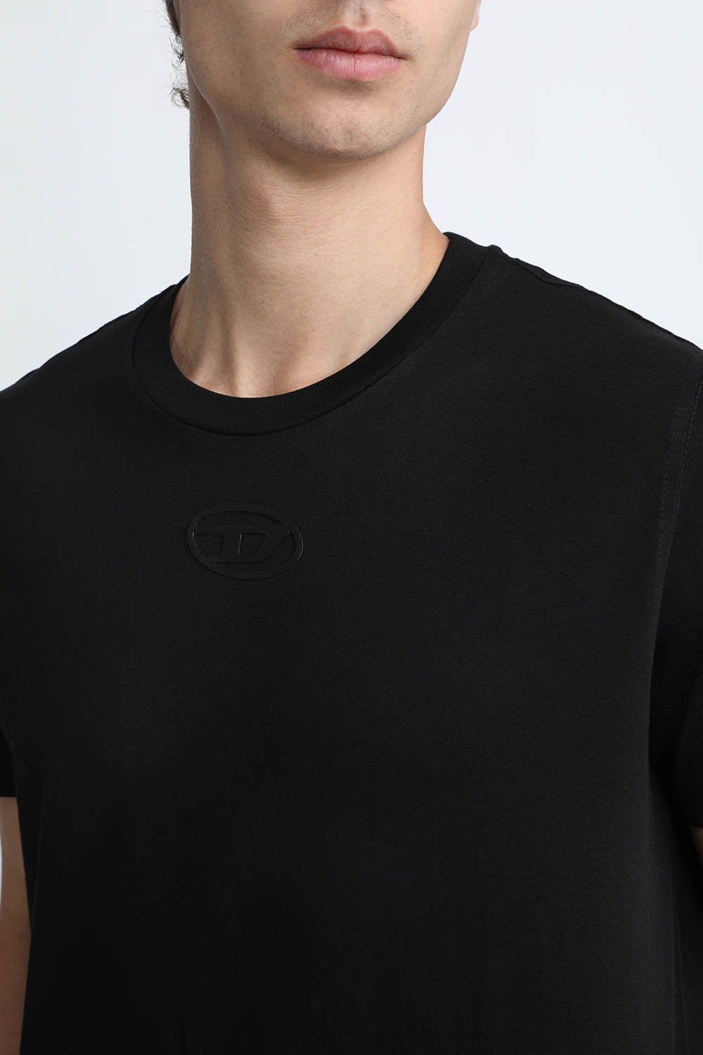 תמונת תקריב דוגמן של חולצת טי