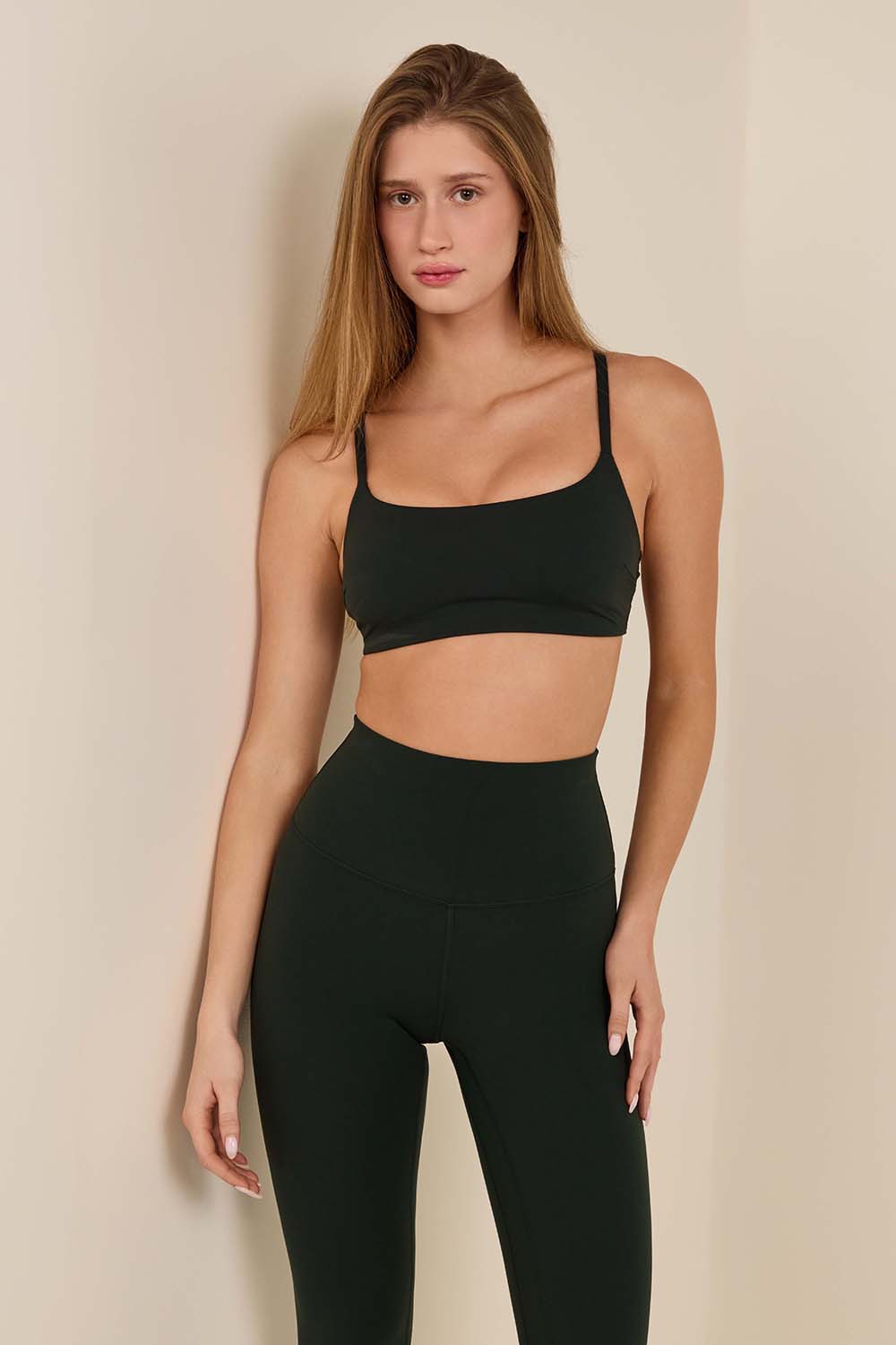 תמונת דוגמן קידמית של Wunder Train Strappy Racer Bra, C/D Cup