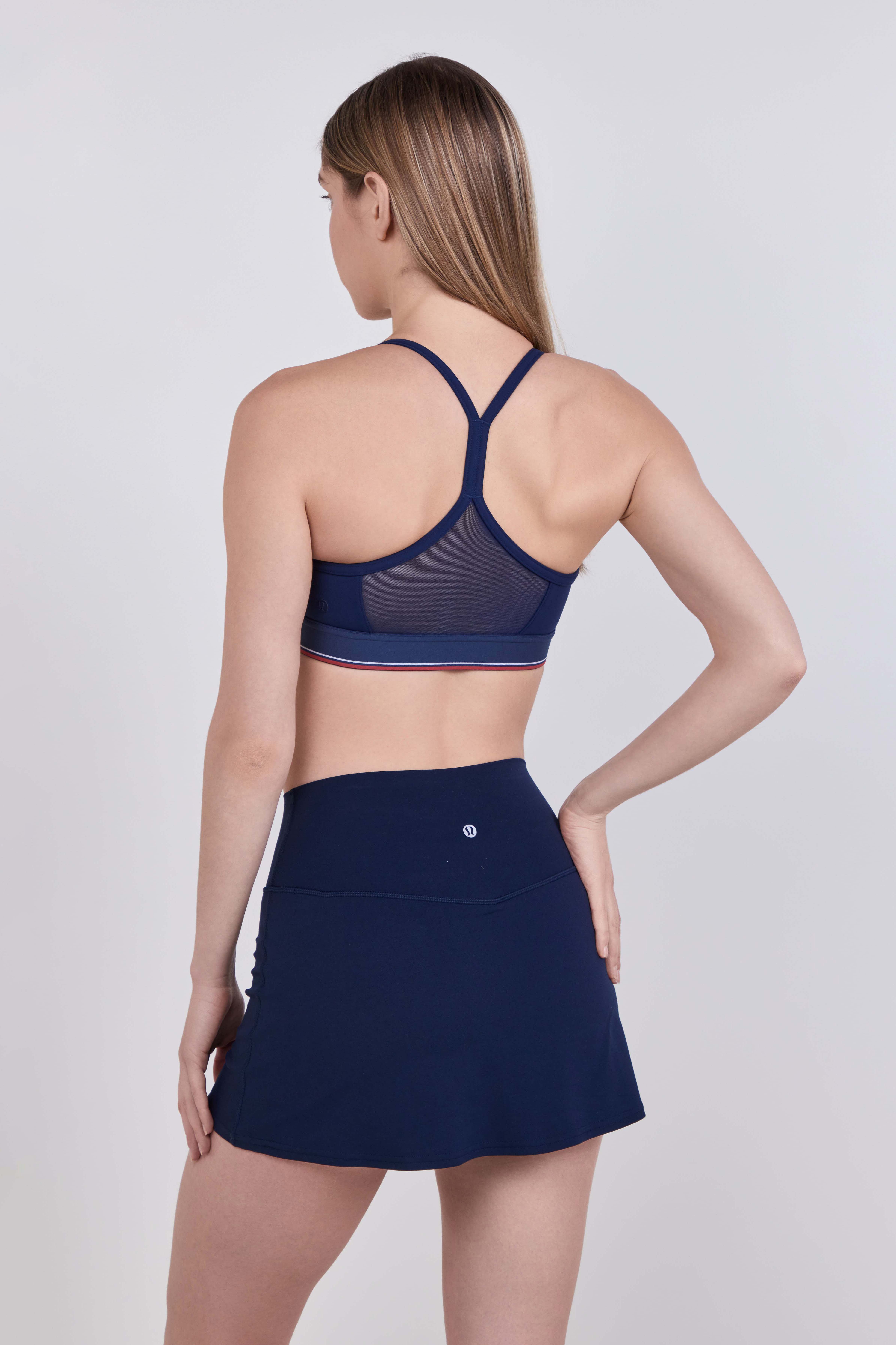 תמונת דוגמן אחורית של Flow Y Mid-Support Bra *LOGO