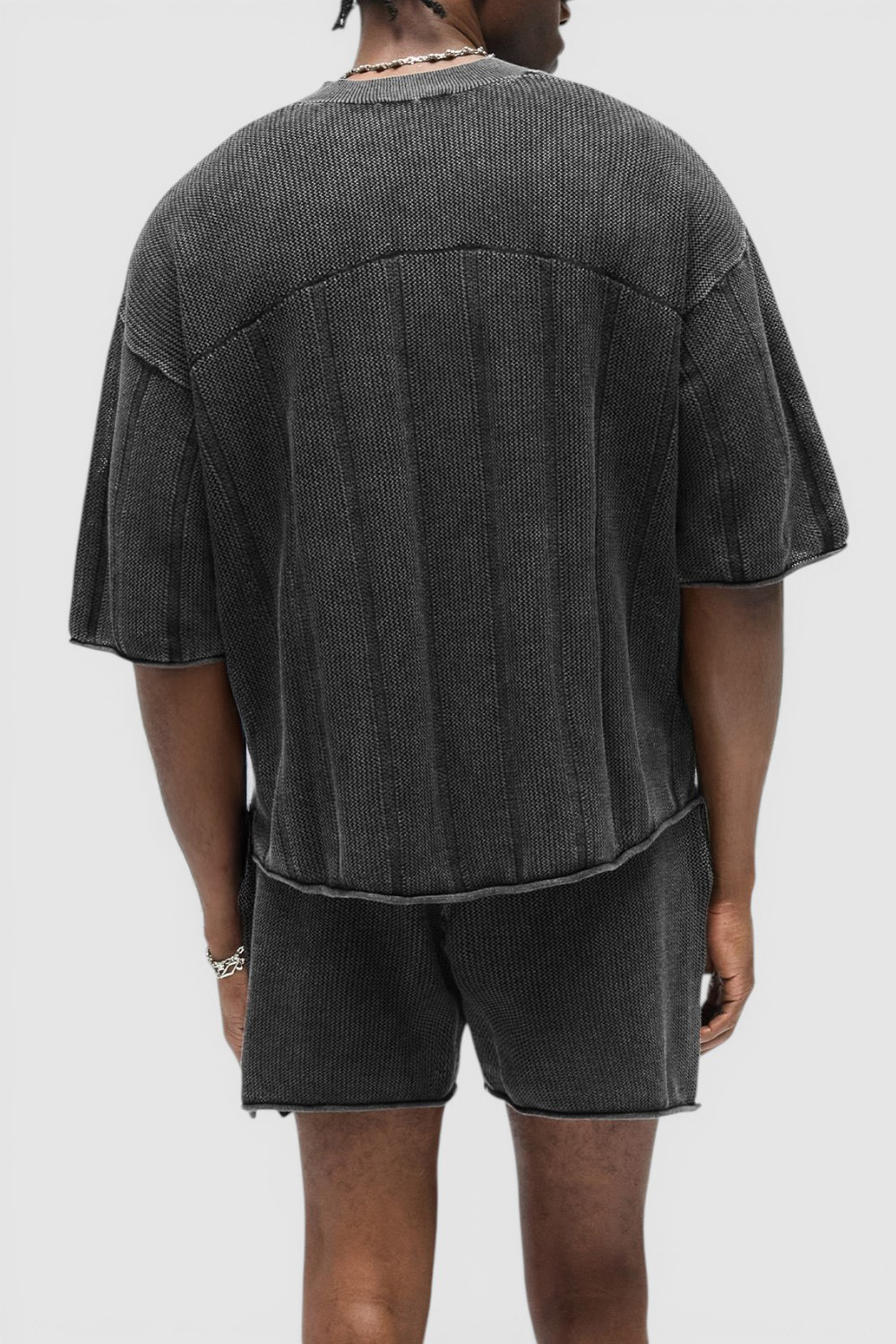 תמונת דוגמן אחורית של חולצת סריג