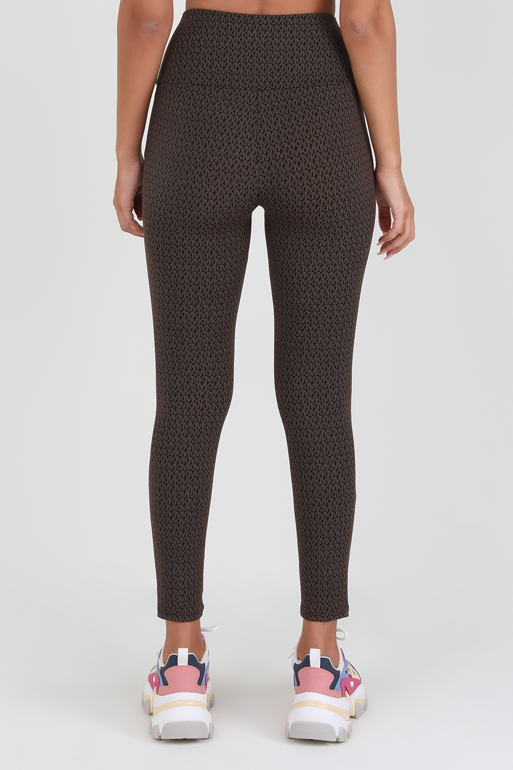 תמונת דוגמן אחורית של MK Monogram Print Leggings in Brown