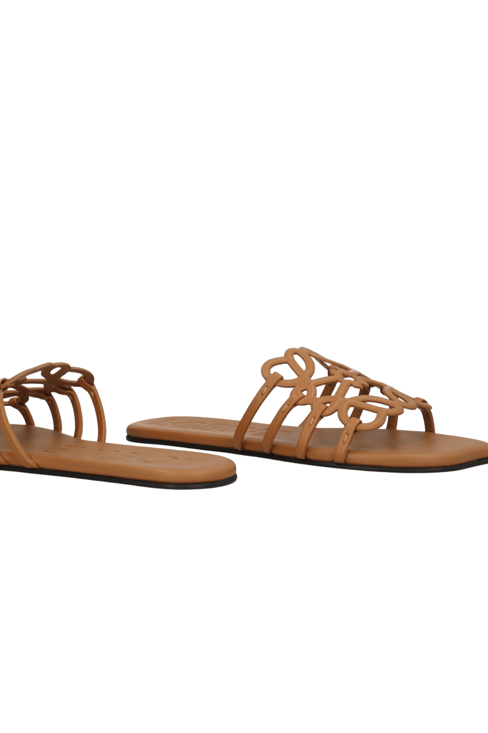 תמונת תקריב של כפכפי סלייד פטל אנגרם