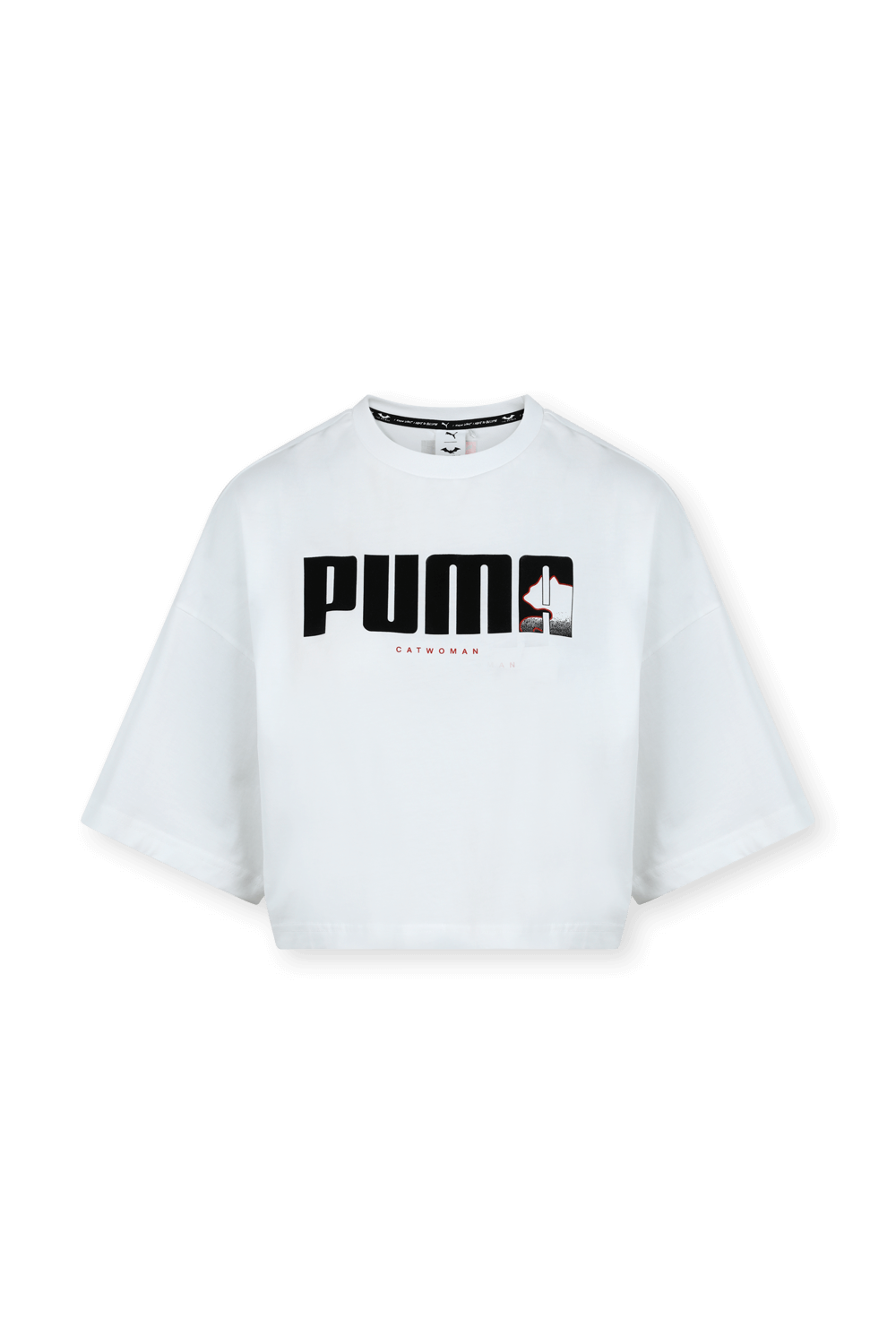 תמונה קידמית של פומה X באטמן חולצת טי לבנה