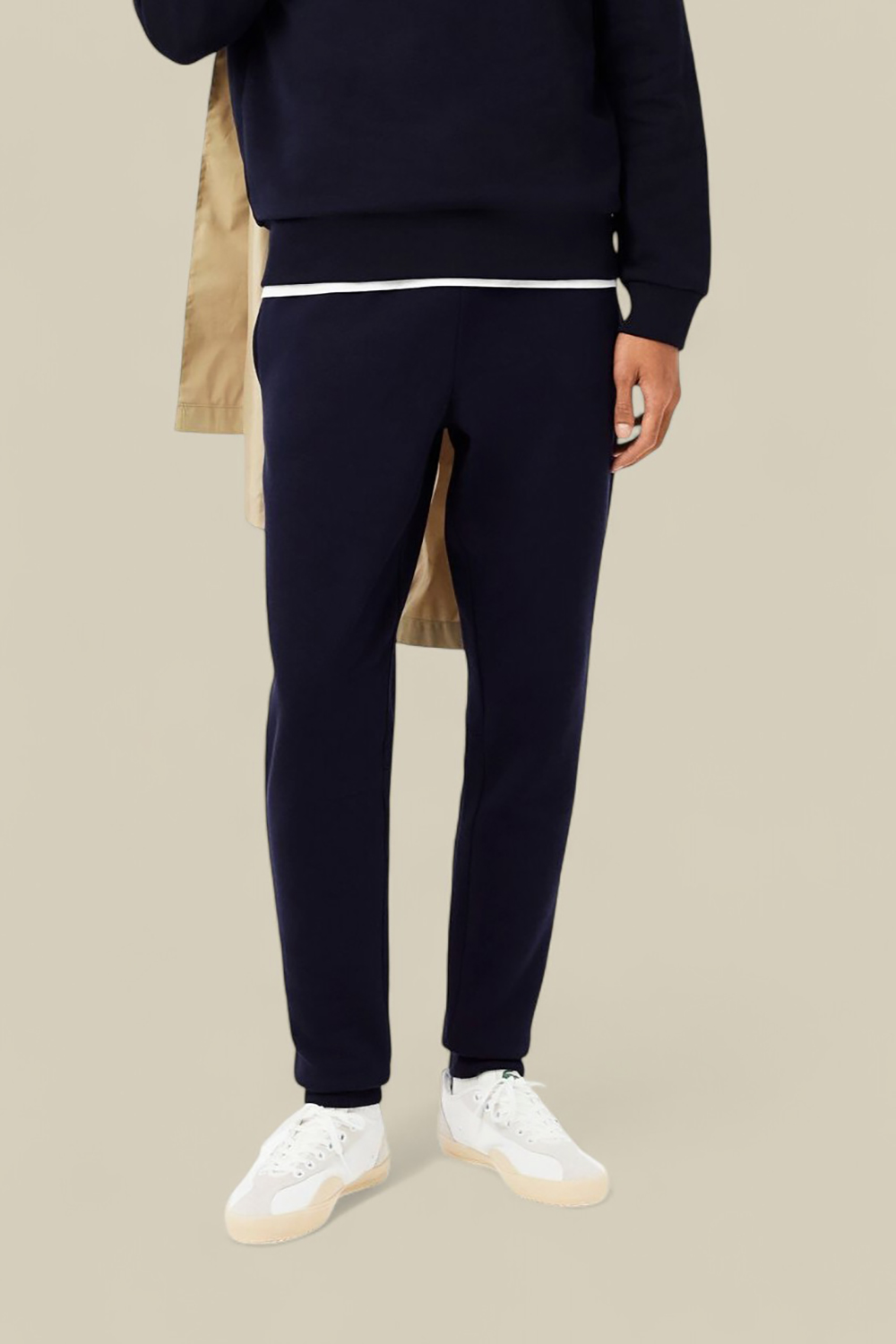 תמונת דוגמן קידמית של מכנסי ג'וג סלים פיט