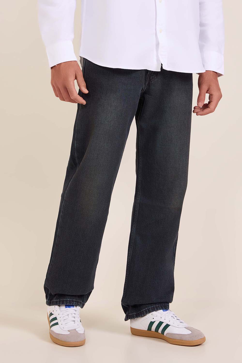 תמונת דוגמן קידמית של מכנסי ג'ינס 565 בגזרה ישרה