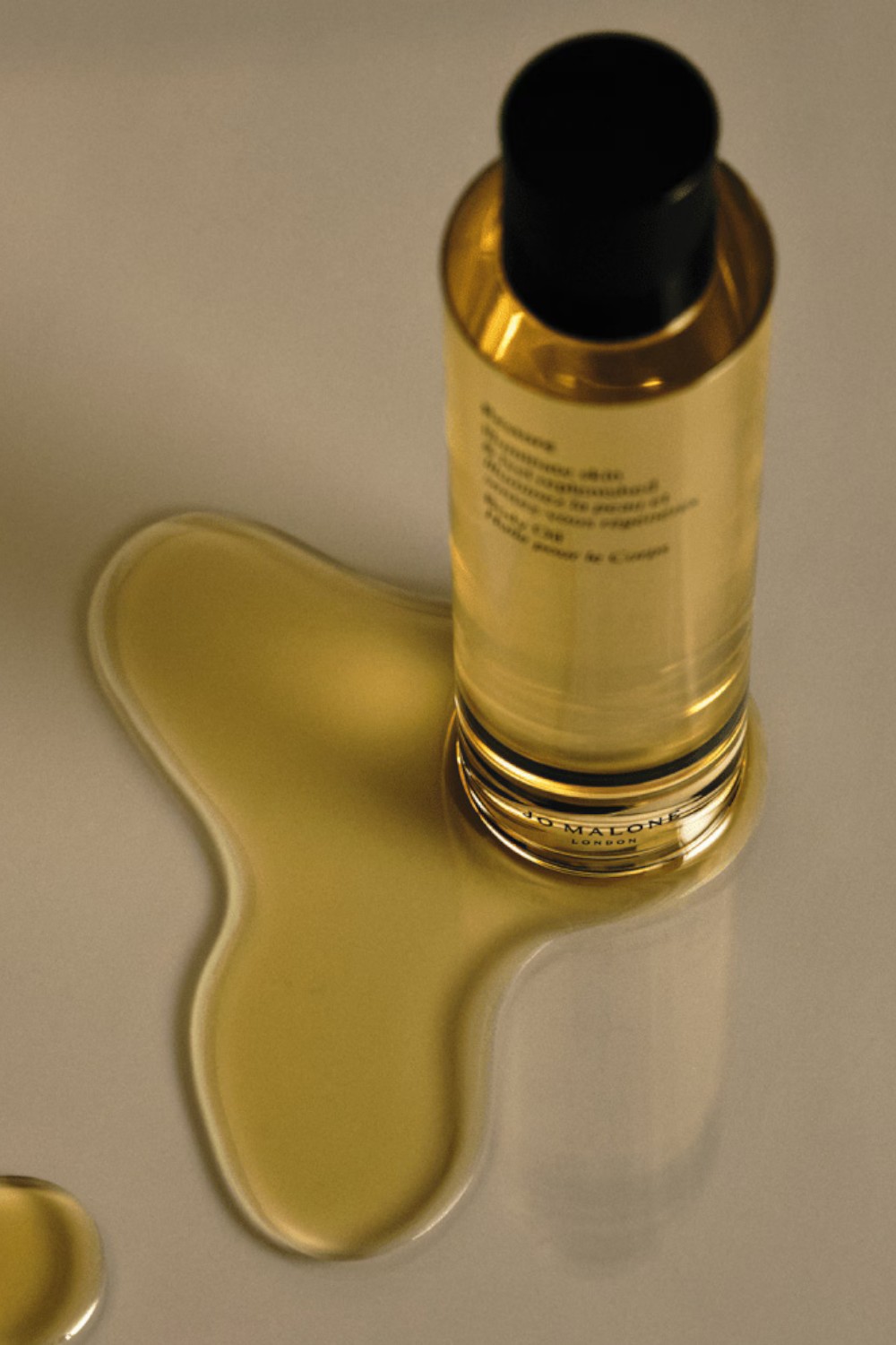 תמונת תקריב של Restore Body Oil 150 ML