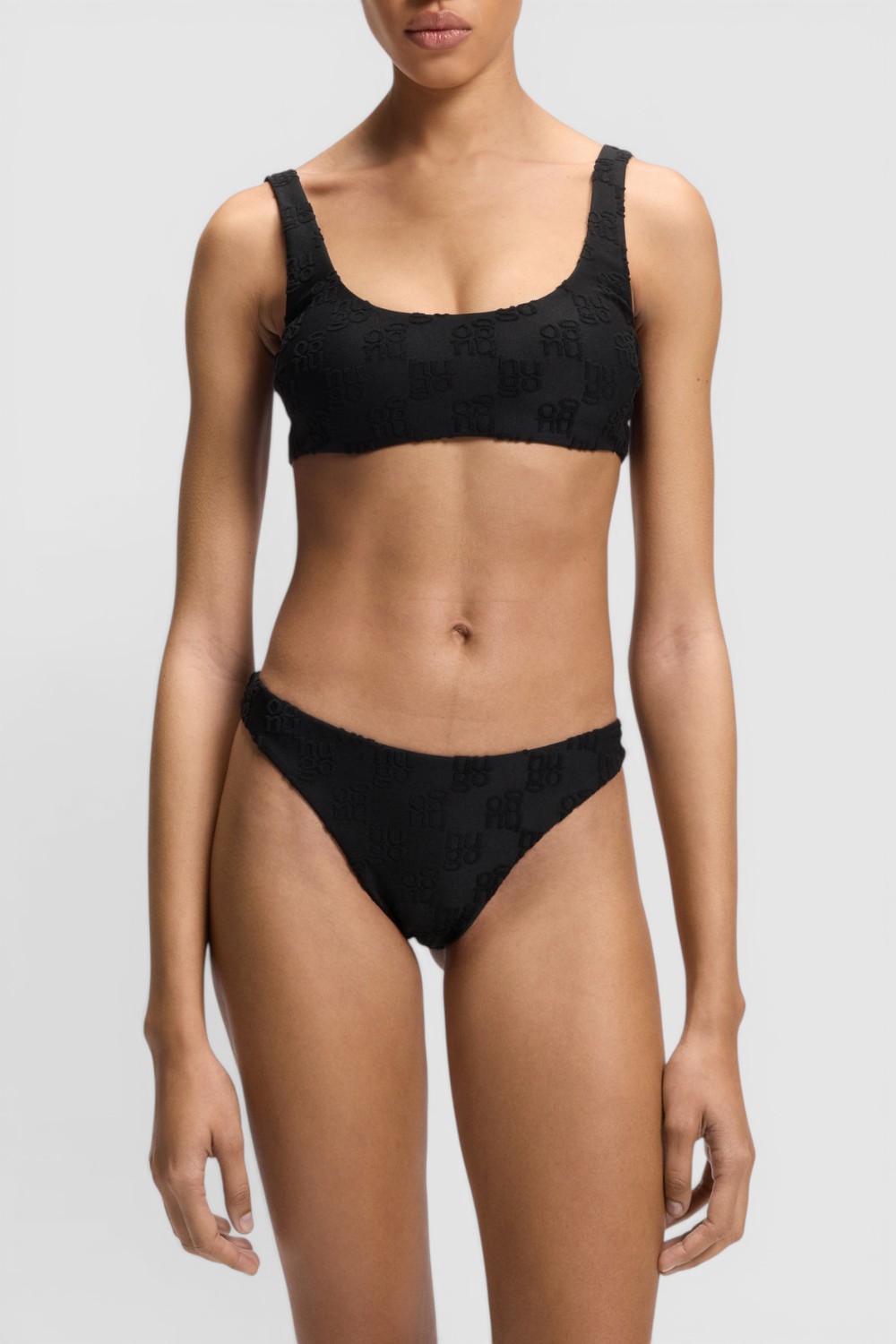 תמונת דוגמן קידמית של טופ ביקיני