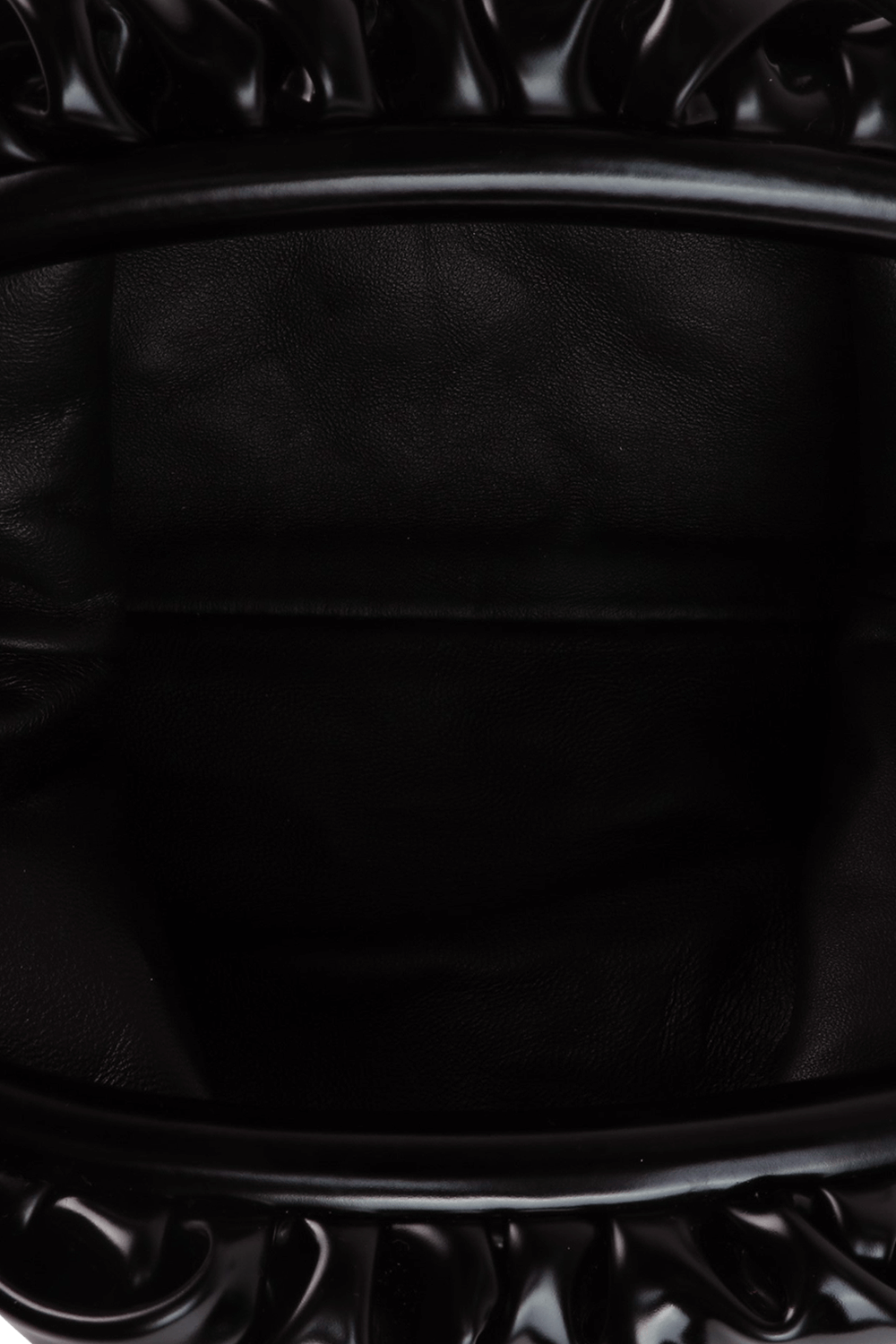 תיק קלאץ' בגודל מיני עם רצועה בגוון שחור BOTTEGA VENETA