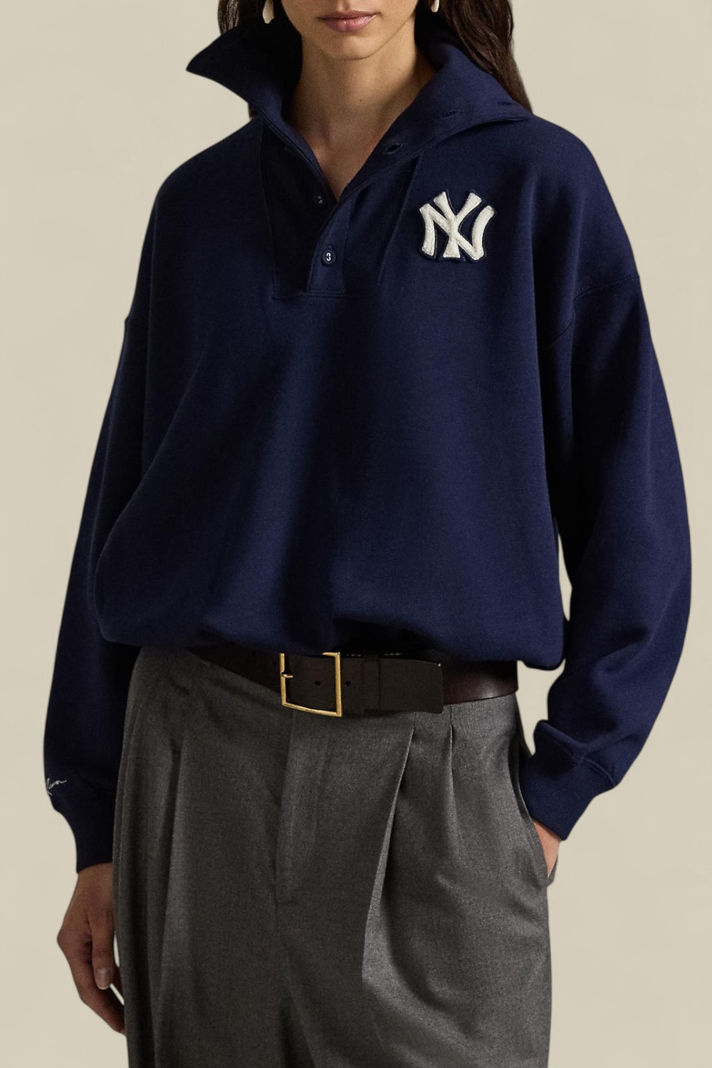 תמונת דוגמן קידמית של סווטשירט פולו ראלף לורן X ליגת הבייסבול האמריקאית