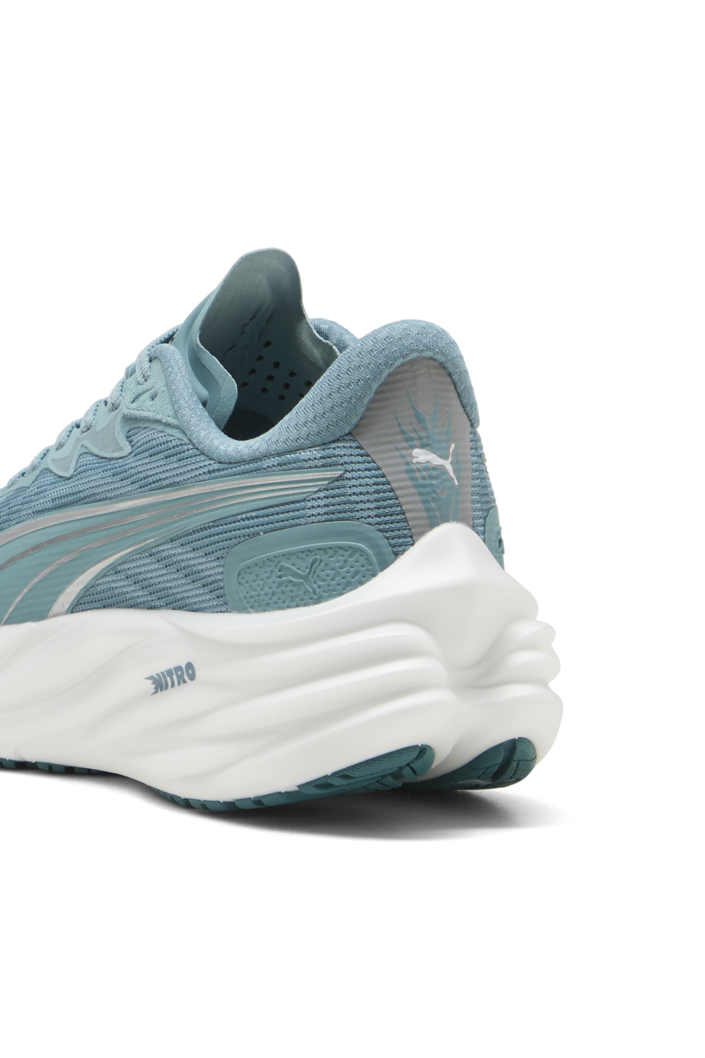 תמונת פנים של נעלי ריצה ולוסיטי ניטרו 4