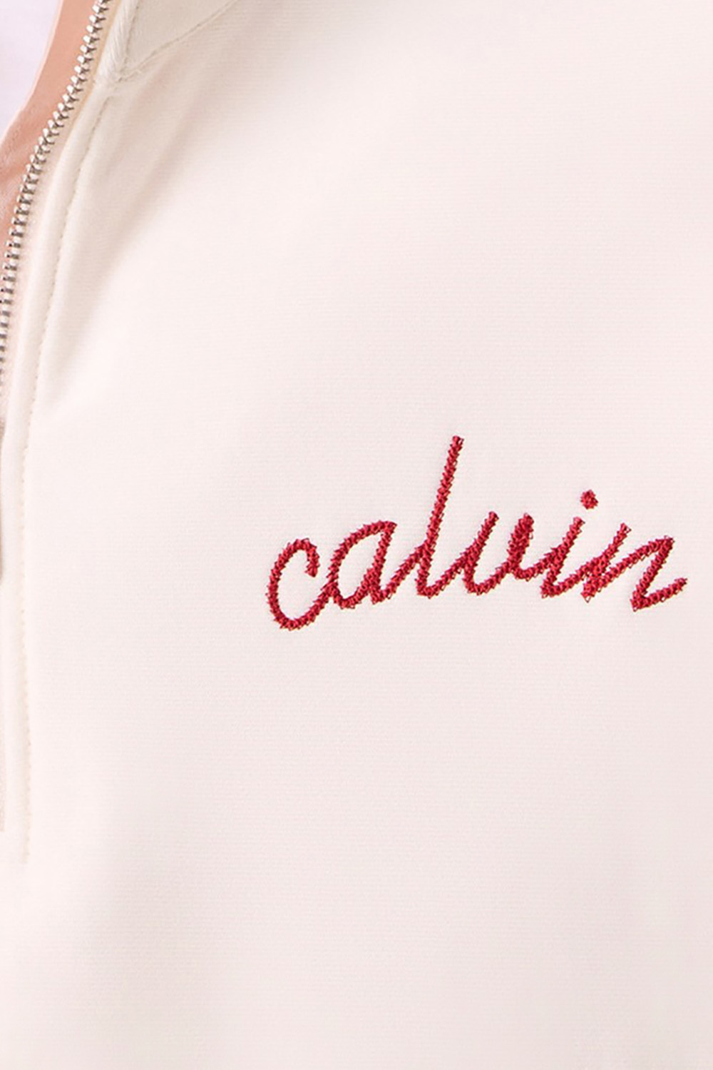 תמונת תקריב דוגמן של סווטשירט