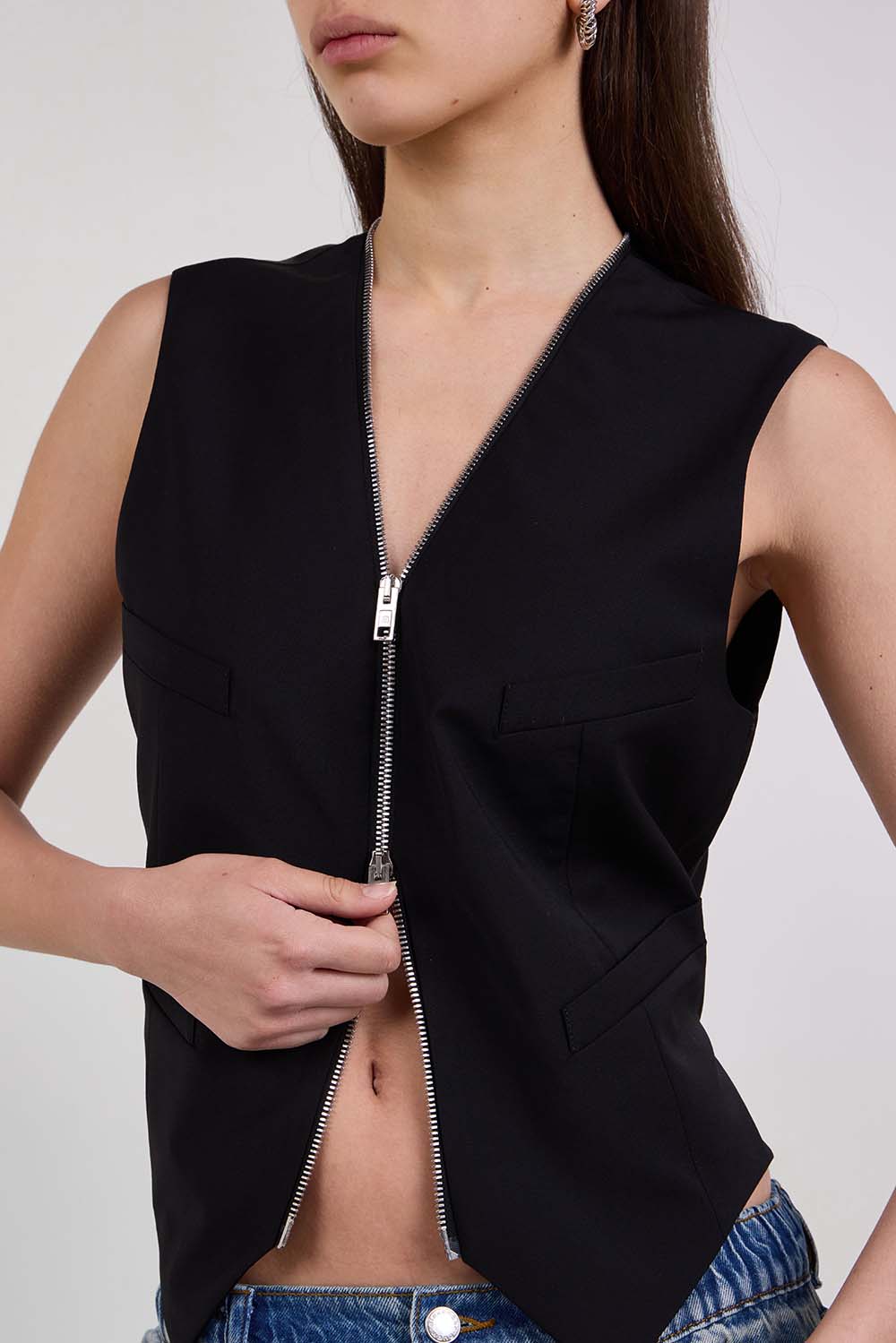 תמונת תקריב דוגמן של ווסט רוכסן