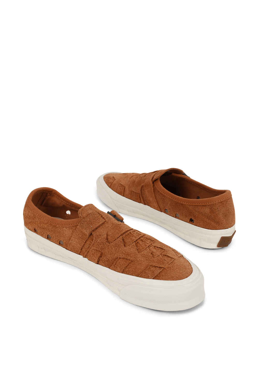 תמונת תקריב של ואנס X טאקא איאשי סניקרס סטייל 47