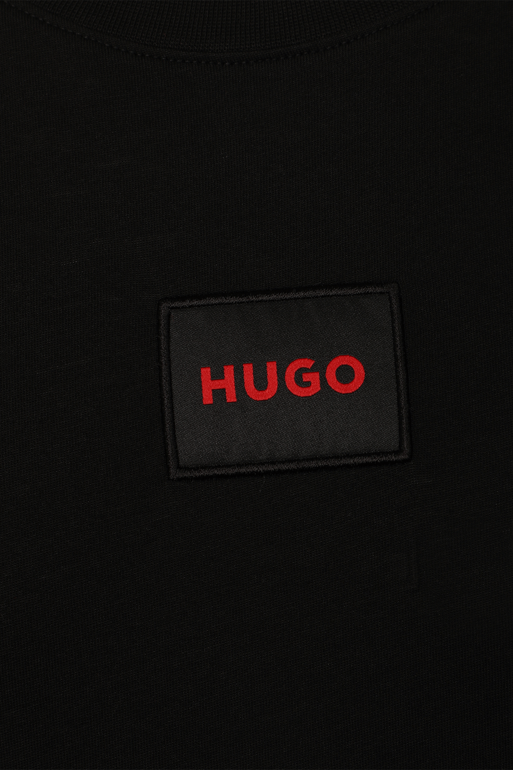 חולצת טי עם פאץ' HUGO
