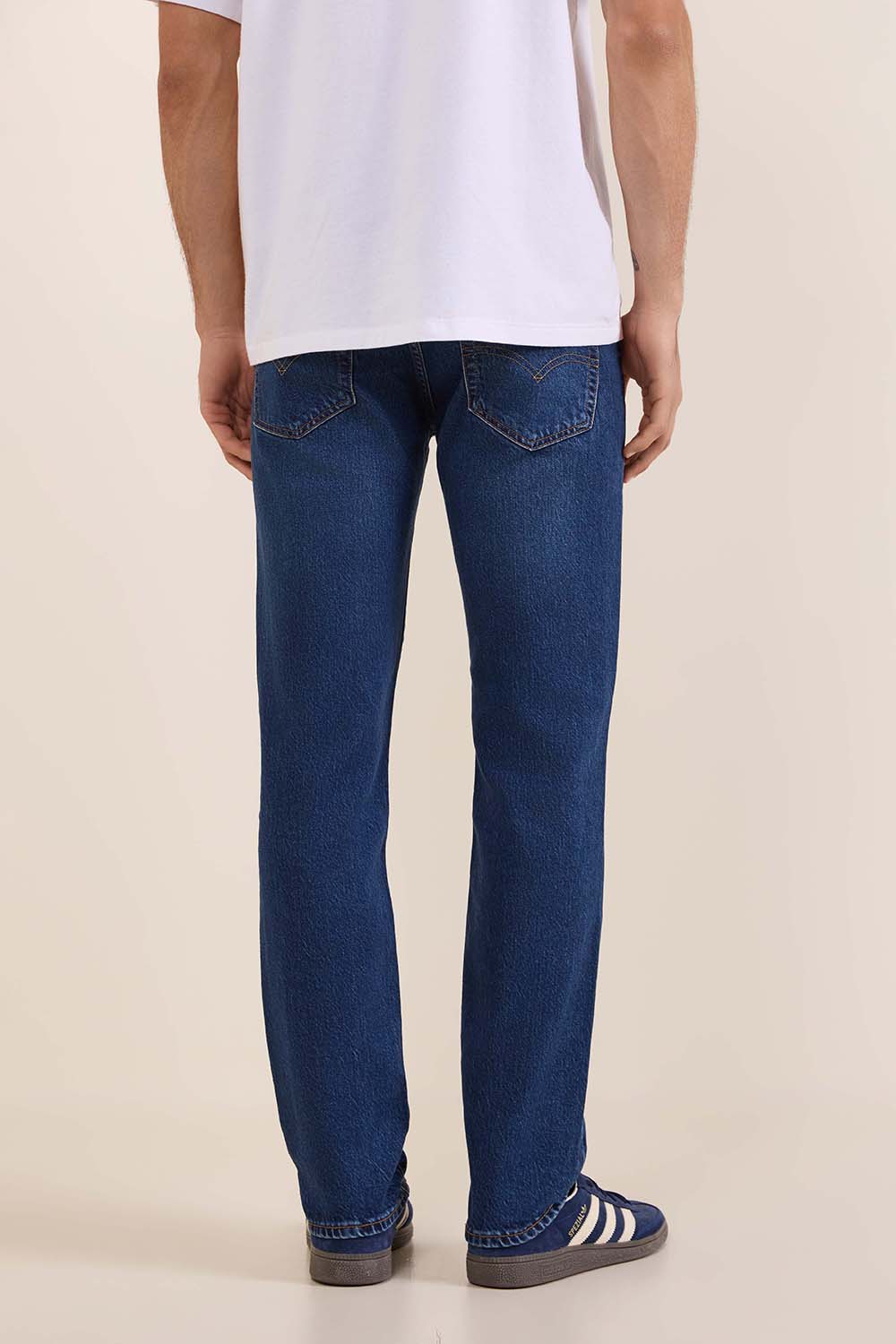 תמונת דוגמן אחורית של מכנסי ג'ינס סלים 511