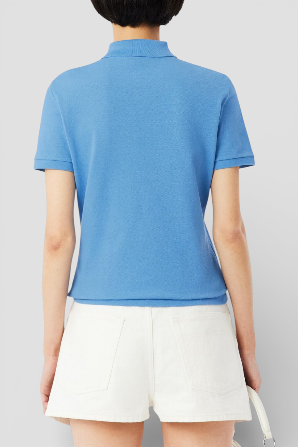 תמונת דוגמן אחורית של חולצת פולו