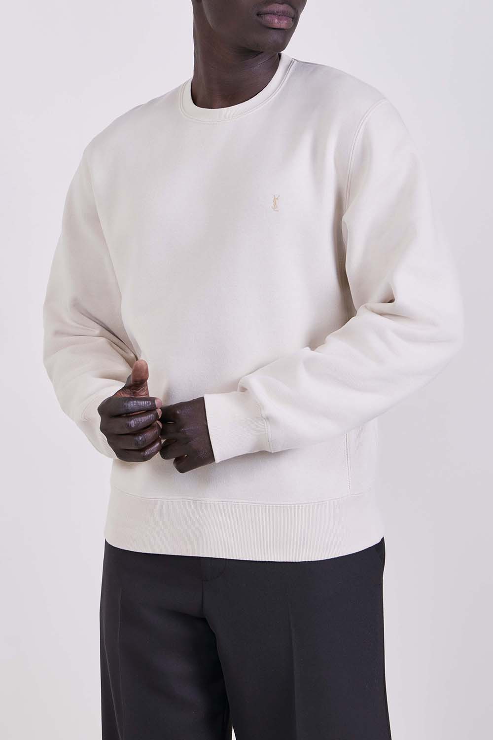 תמונת דוגמן קידמית של סווטשירט כותנה