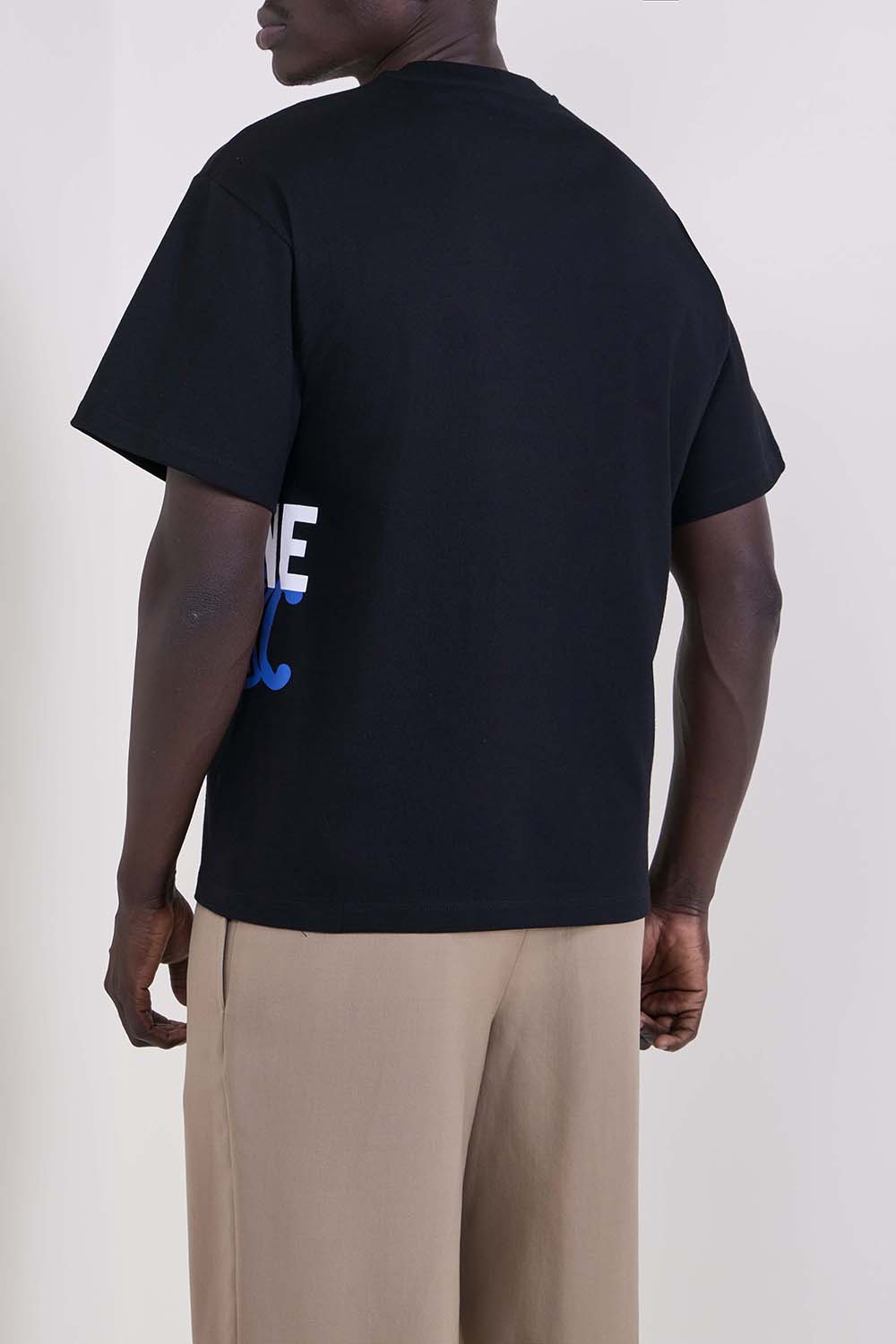 תמונת דוגמן אחורית של TOP