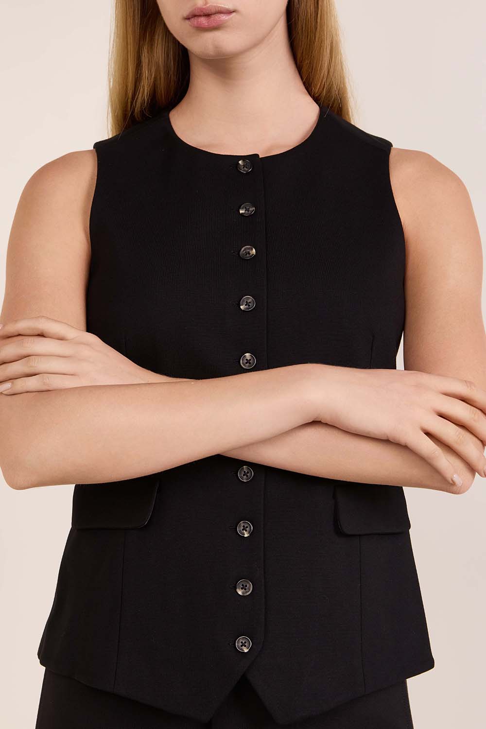 תמונת תקריב דוגמן של וסט מחוייט