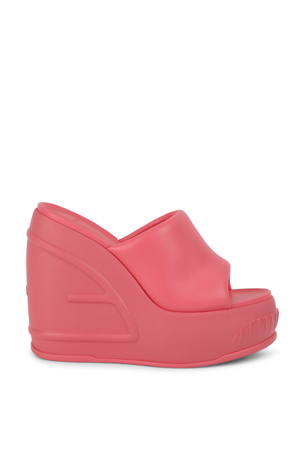 תמונה קידמית של כפכפי סליידס פלטפורמה