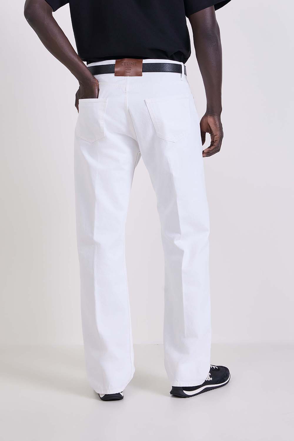 תמונת דוגמן אחורית של מכנסי ג&rsquo;ינס בויפרנד 001