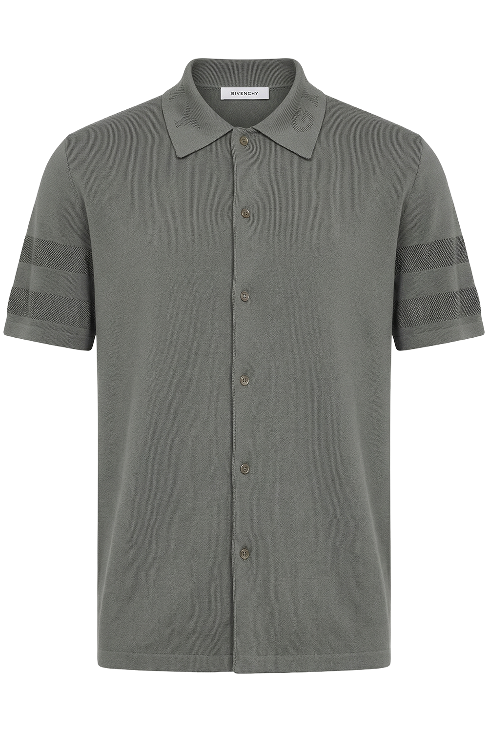 תמונה קידמית של חולצה מכופתרת בגזרה משוחררת