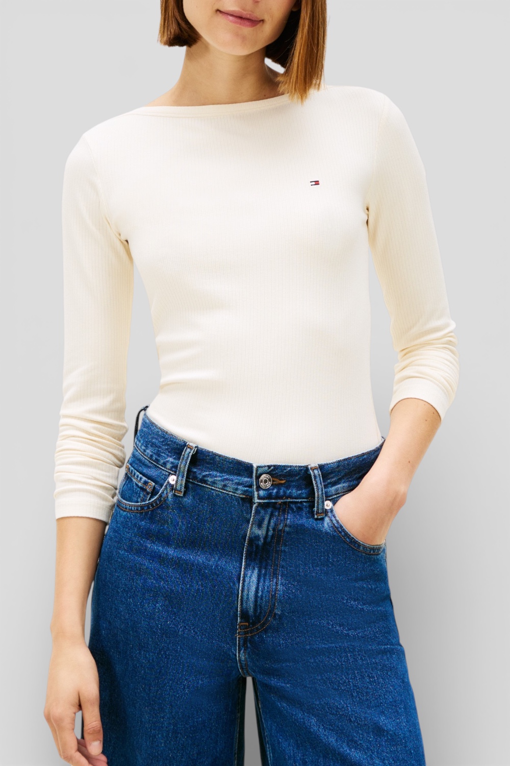 תמונת דוגמן קידמית של חולצת טי ארוכה