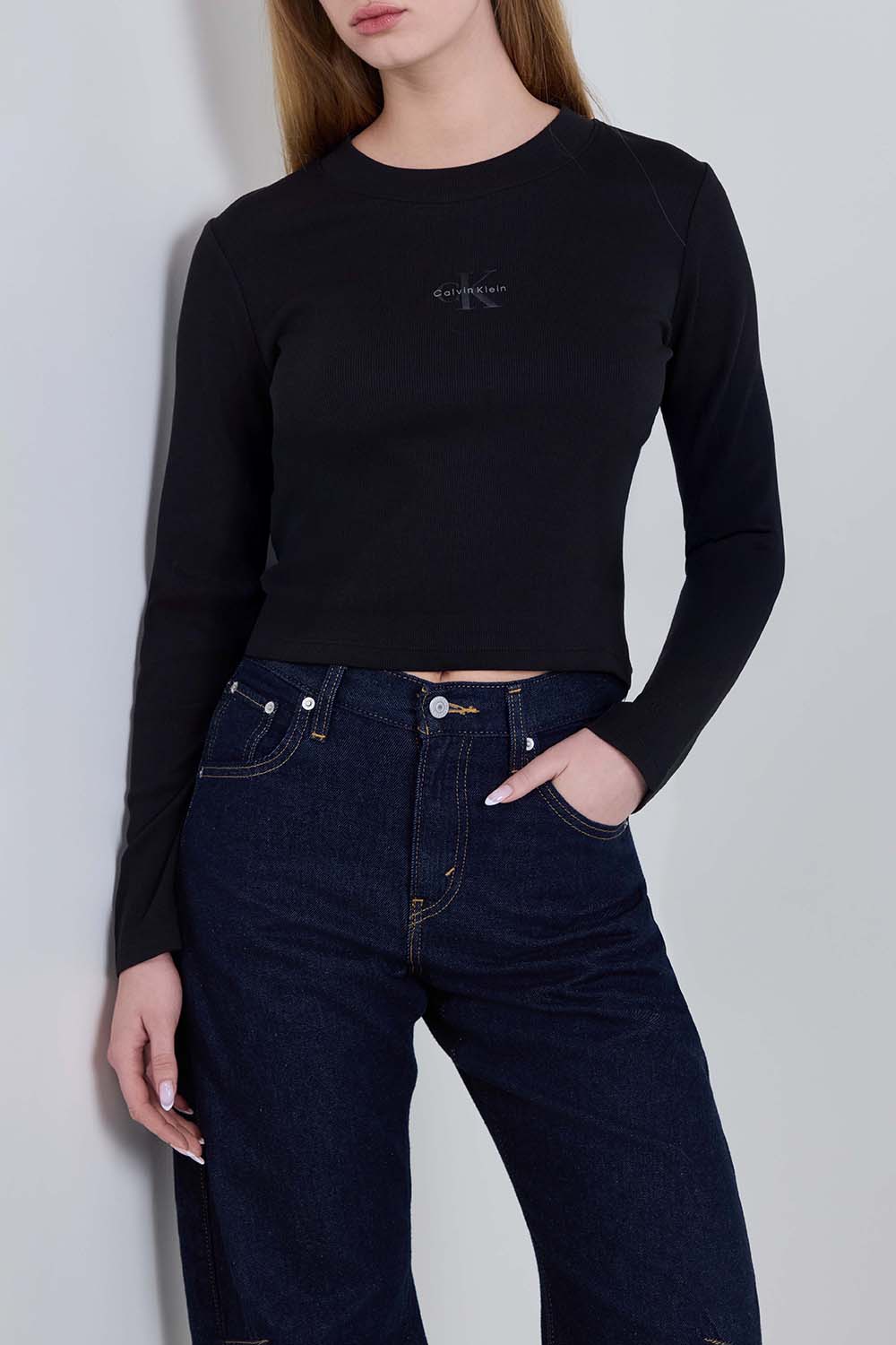 תמונת דוגמן קידמית של חולצת בייבי טי