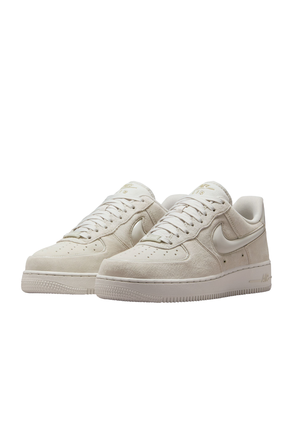 תמונת תקריב של נעלי סניקרס אייר פורס 1 07'